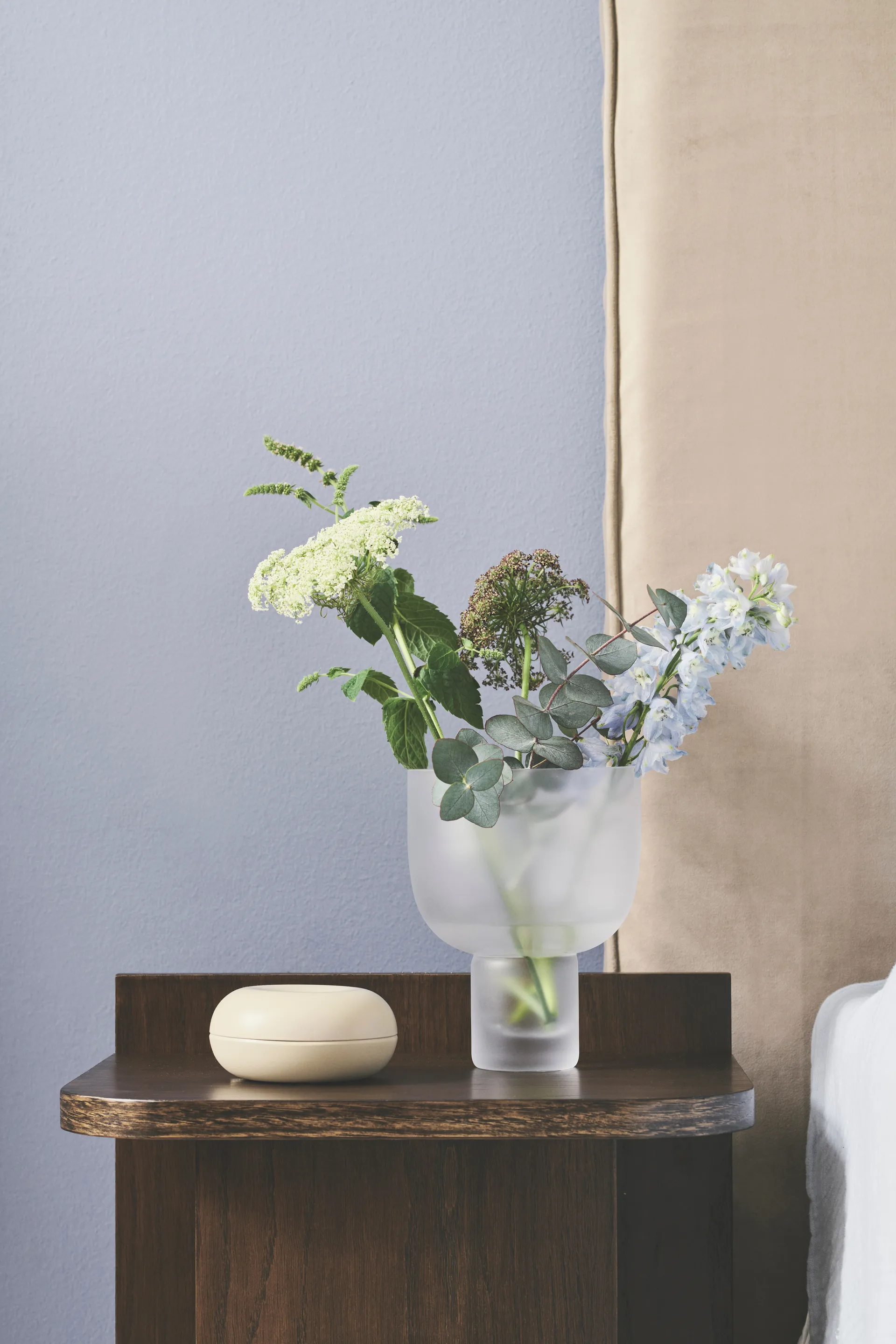 Nebl 花瓶 中, Frosted Gejst