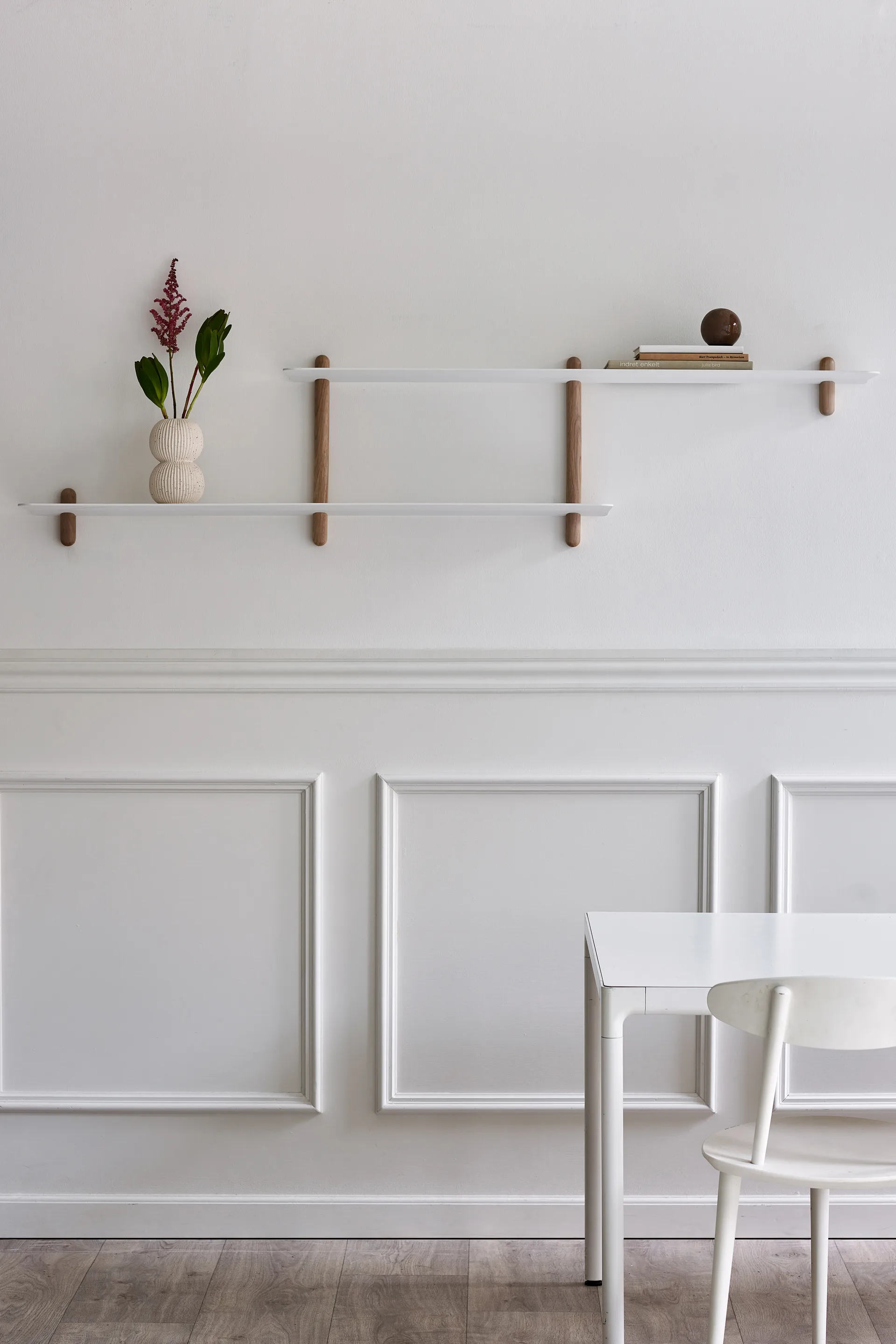 Nivo系列 墙面架 H 大, 浅橡木-白色 Gejst