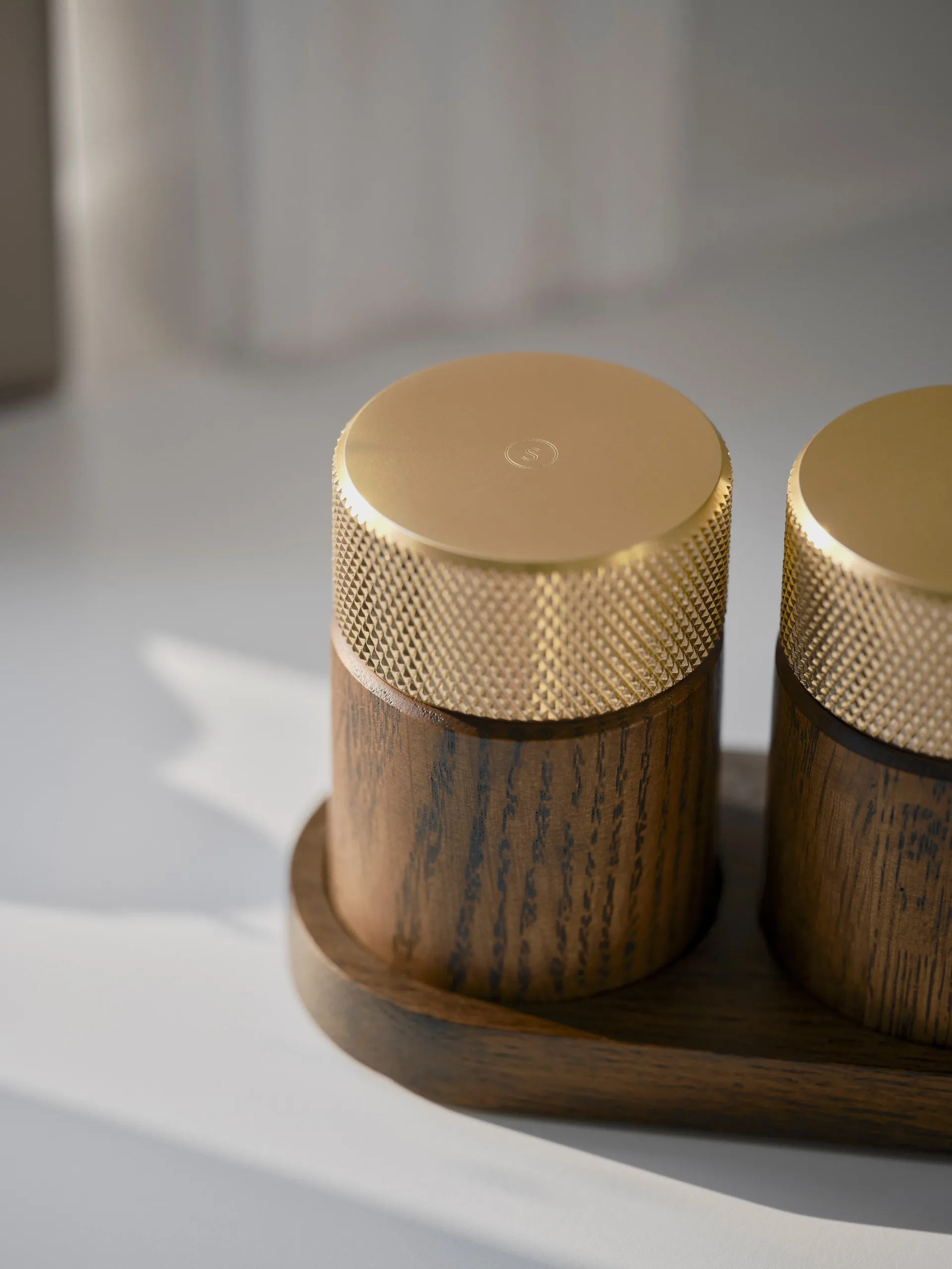 Sina 盐和胡椒研磨器 6 cm, Dark 白蜡木-黄铜 Gejst