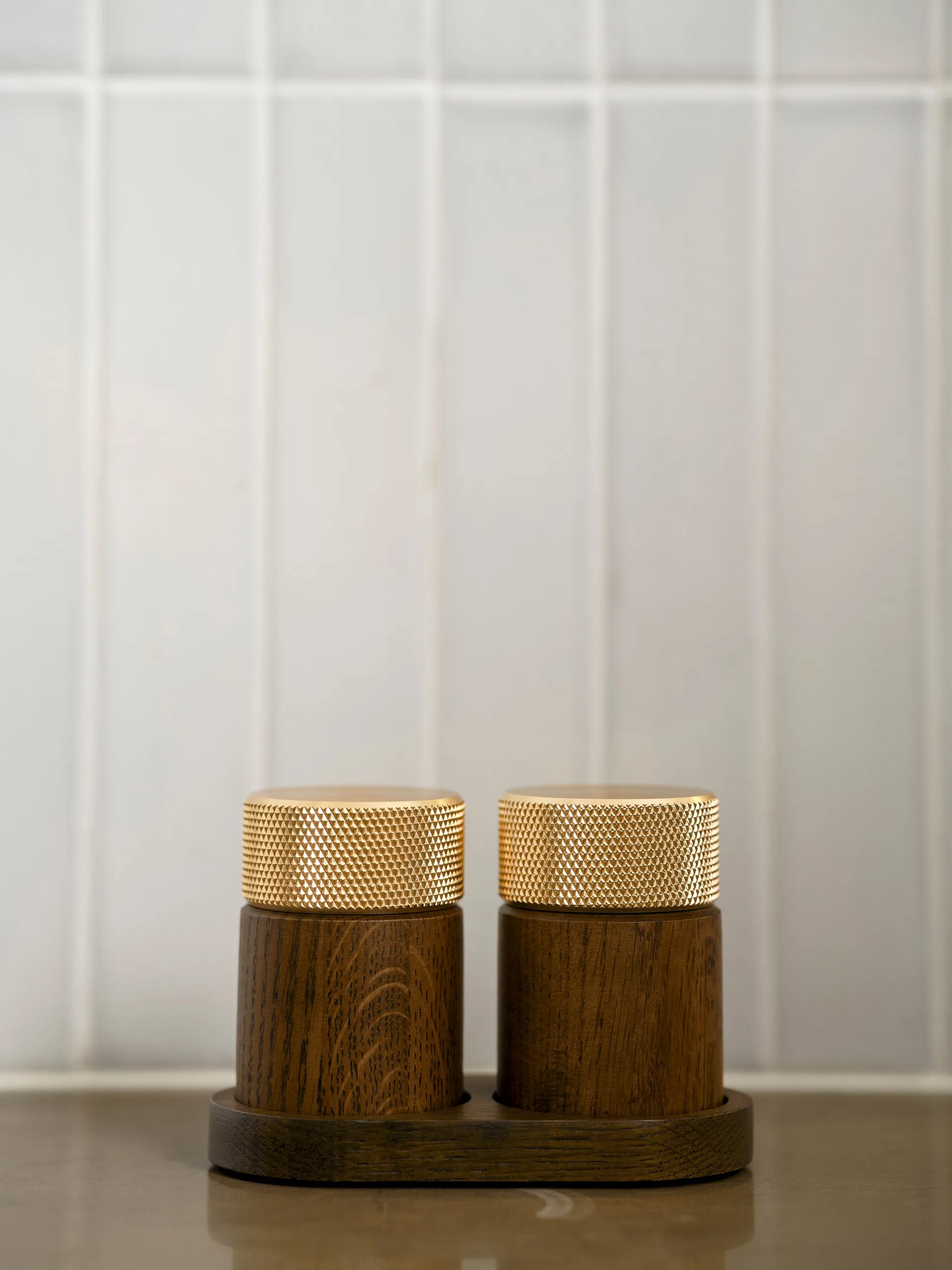 Sina盐胡椒研磨器 6cm, 深灰色_黄铜色 Gejst