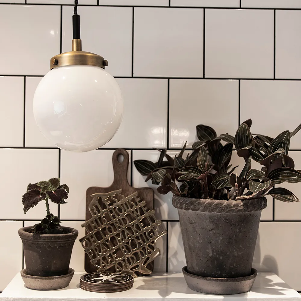 Alley 吊灯 mini, Antique brass/白色 Globen Lighting