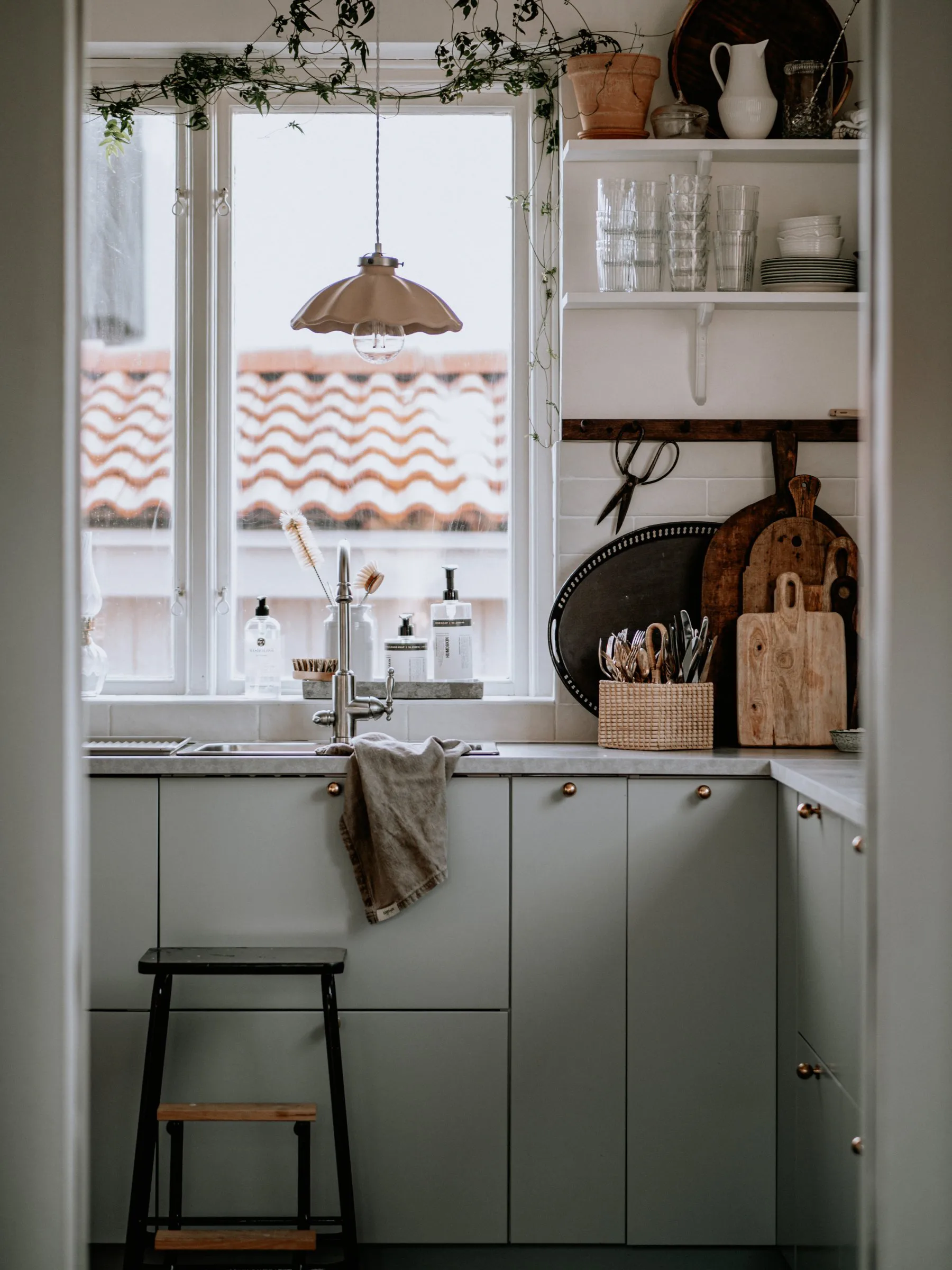 Alva 吊灯 Ø30 cm, Mud Globen Lighting