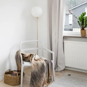 Bowl 落地灯 opal glass - Brushed brass - Globen Lighting