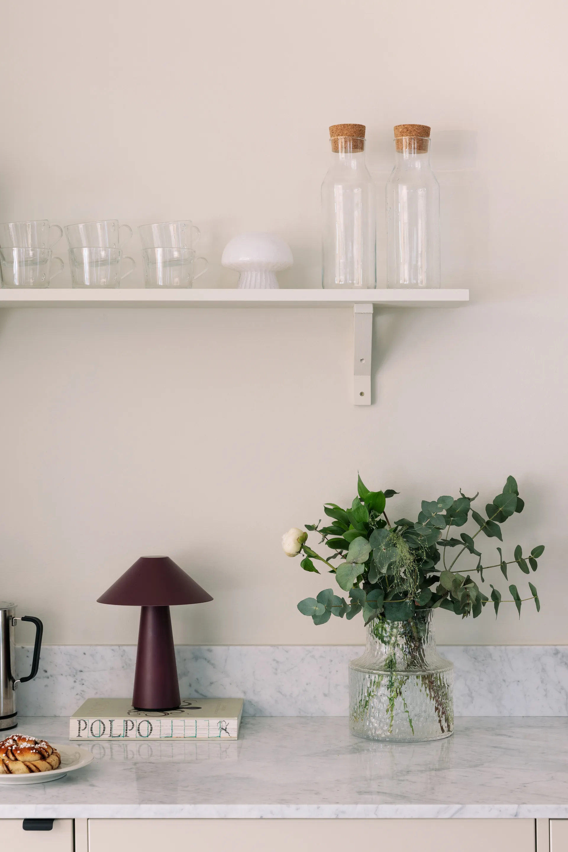 Cannes 戛纳系列无线便携充电台灯, Burgundy Globen Lighting