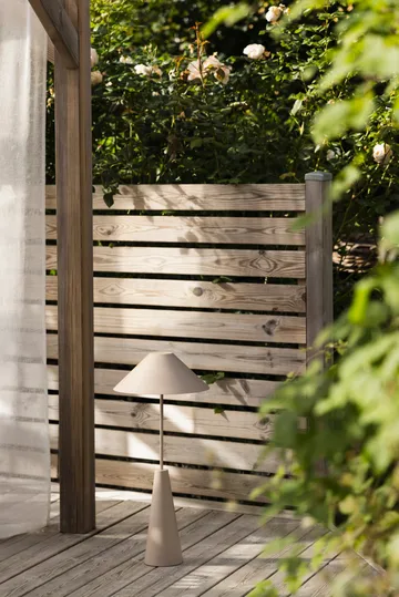 Cannes 便携 落地灯 - Mud - Globen Lighting