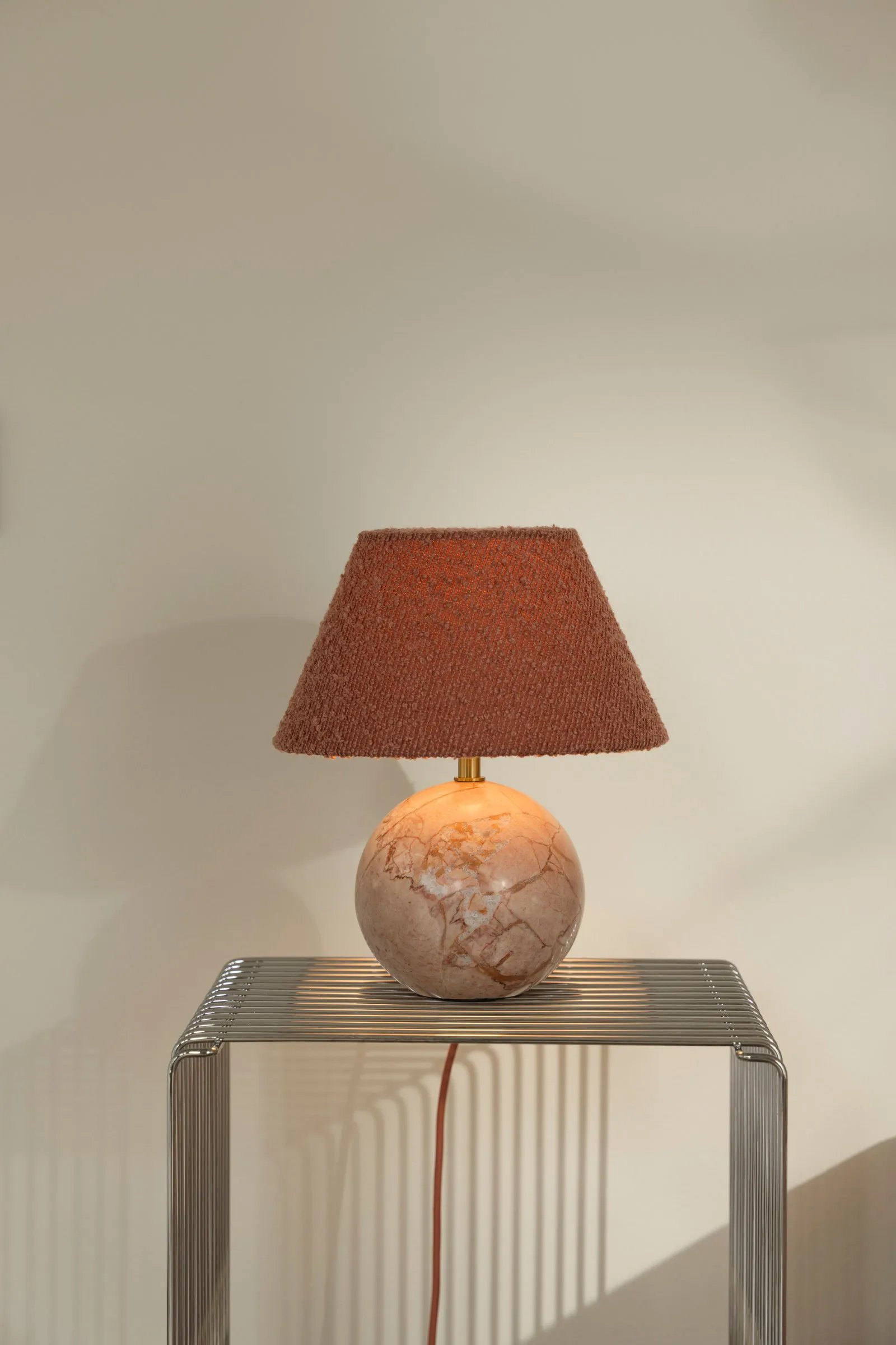Castello 24台灯, 暗粉色大理石纹 Globen Lighting