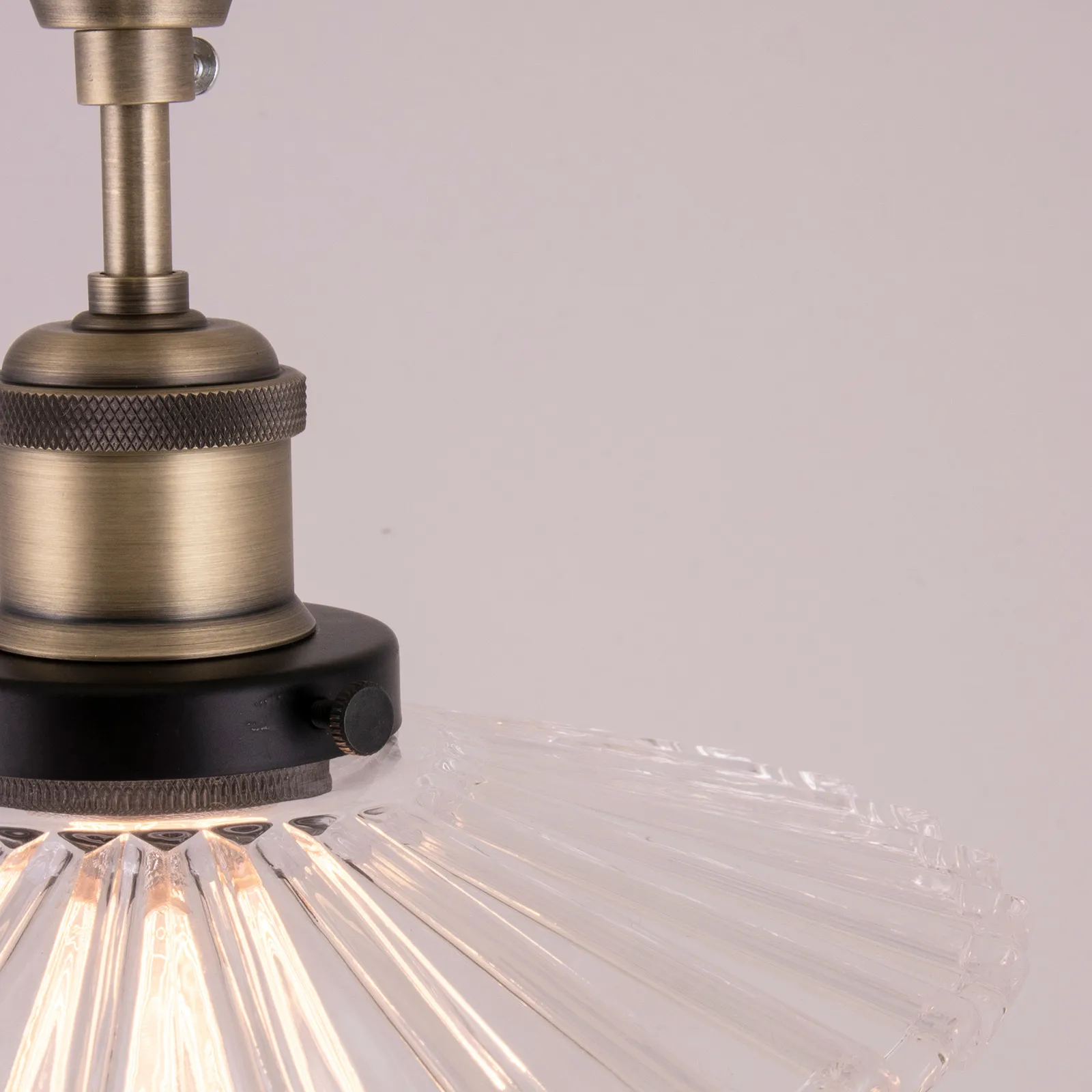 Cobbler吸顶灯25cm, 透明色 Globen Lighting