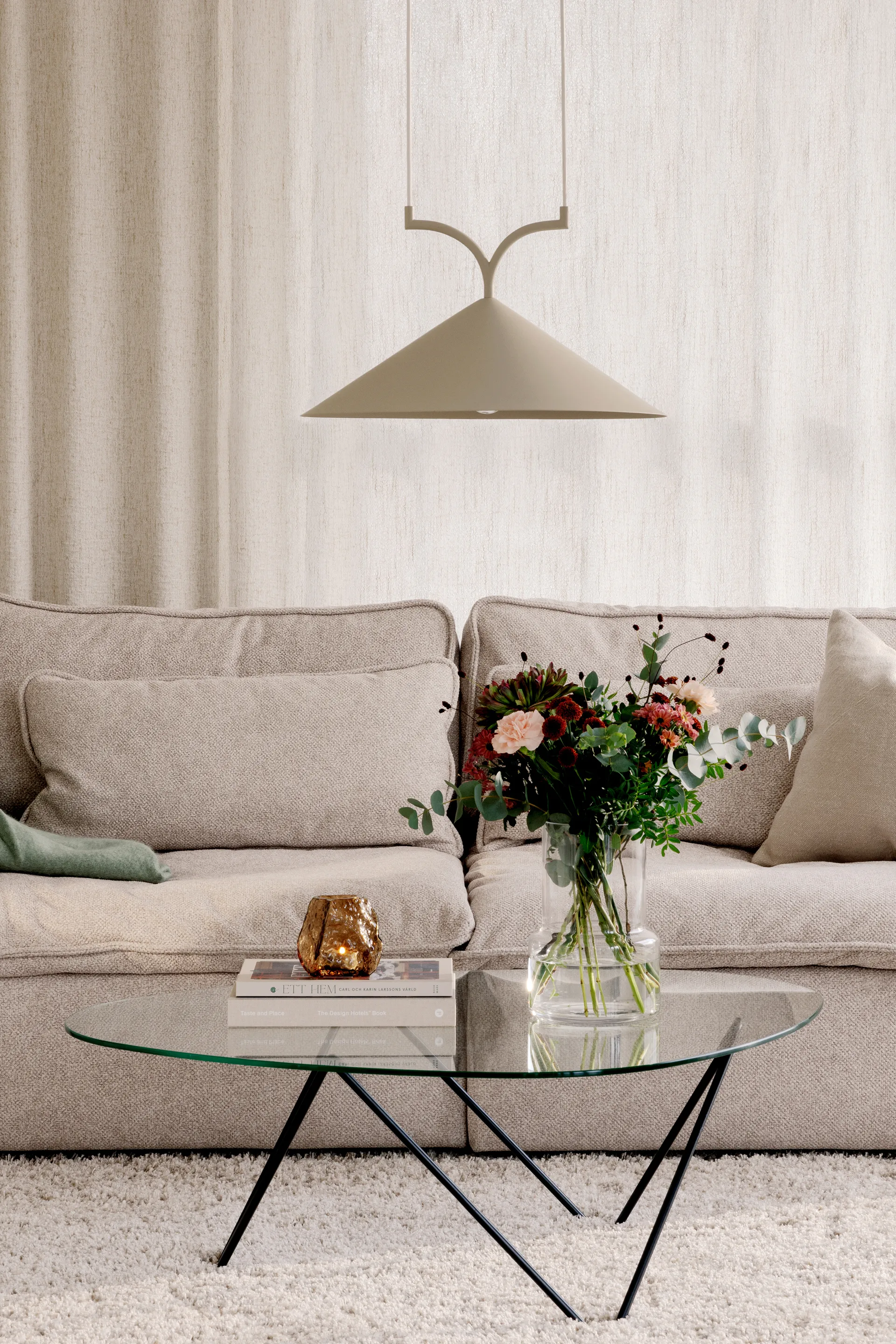 Curve 吊灯 50, 米色 Globen Lighting