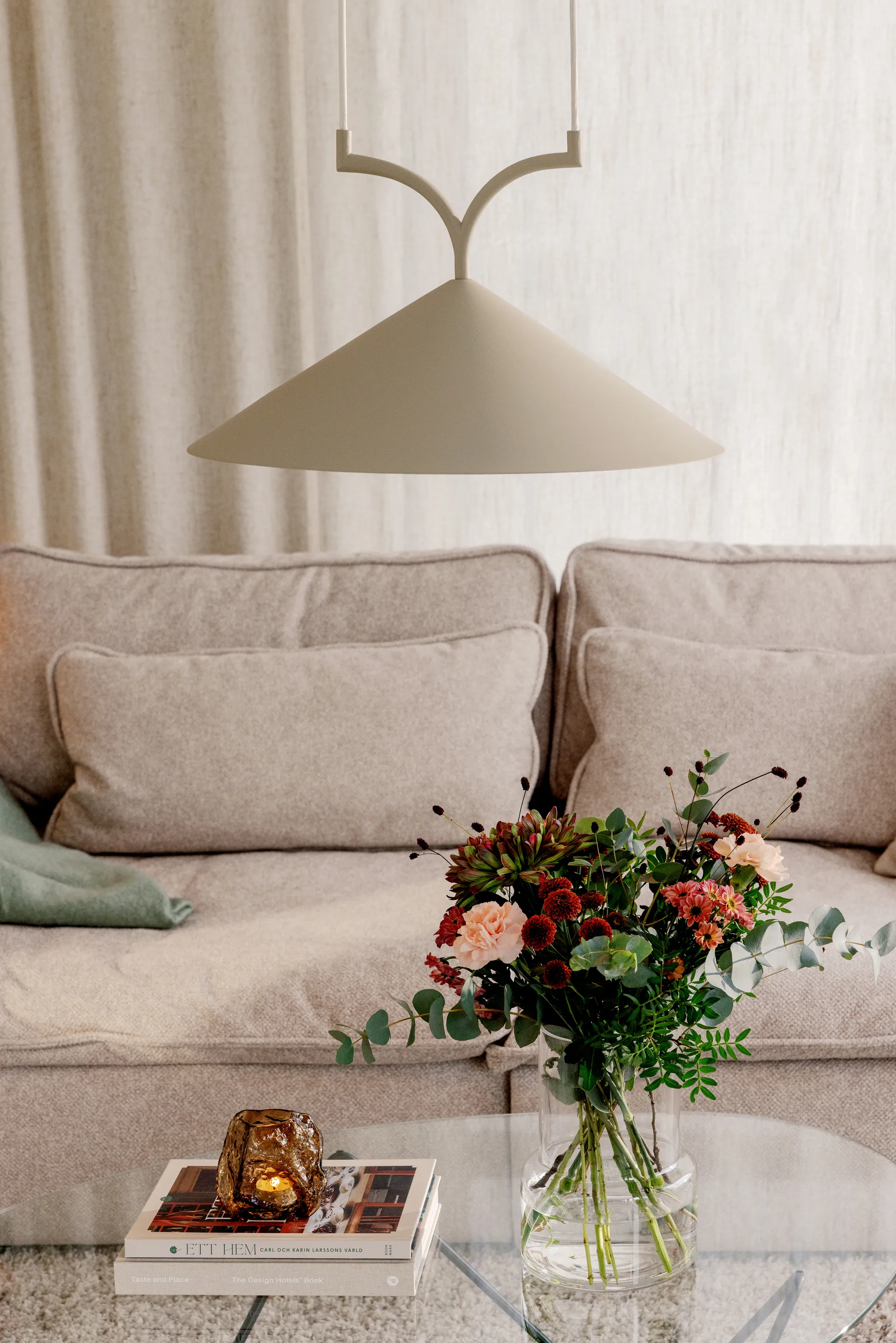 Curve 吊灯 50, 米色 Globen Lighting