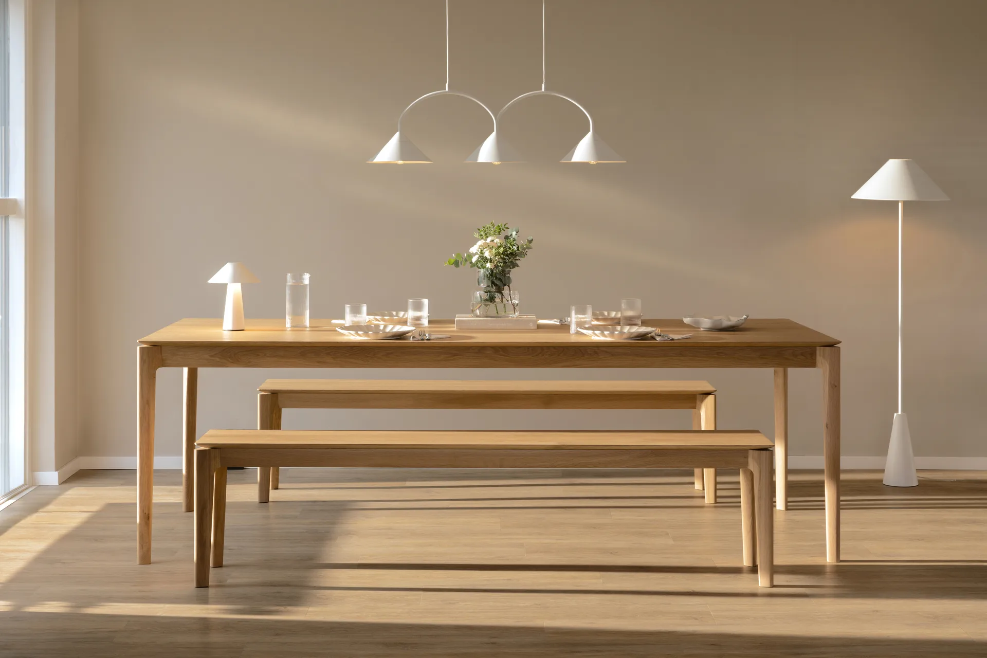 Curve系列吊灯3, 白色 Globen Lighting