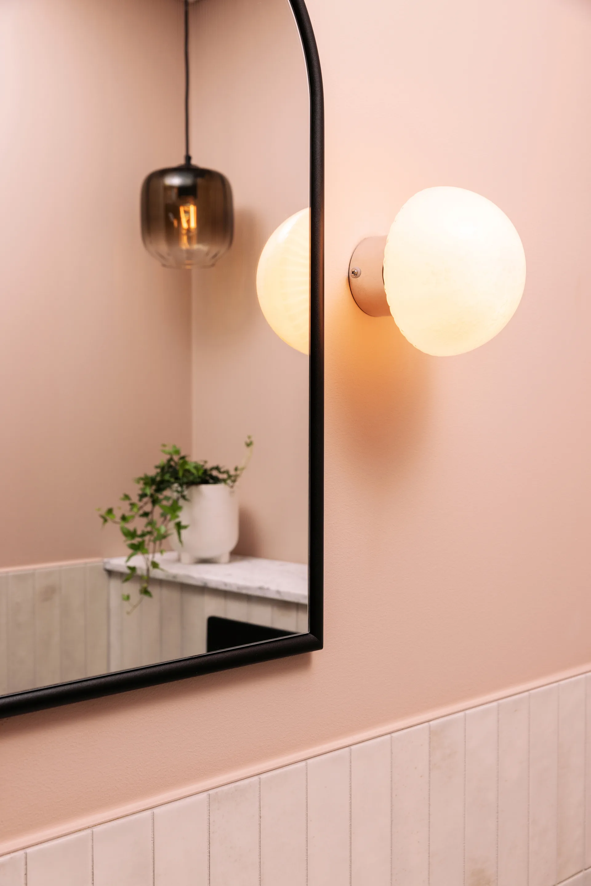 Fungo吸顶灯 Ø16cm, 白色-铬色 Globen Lighting