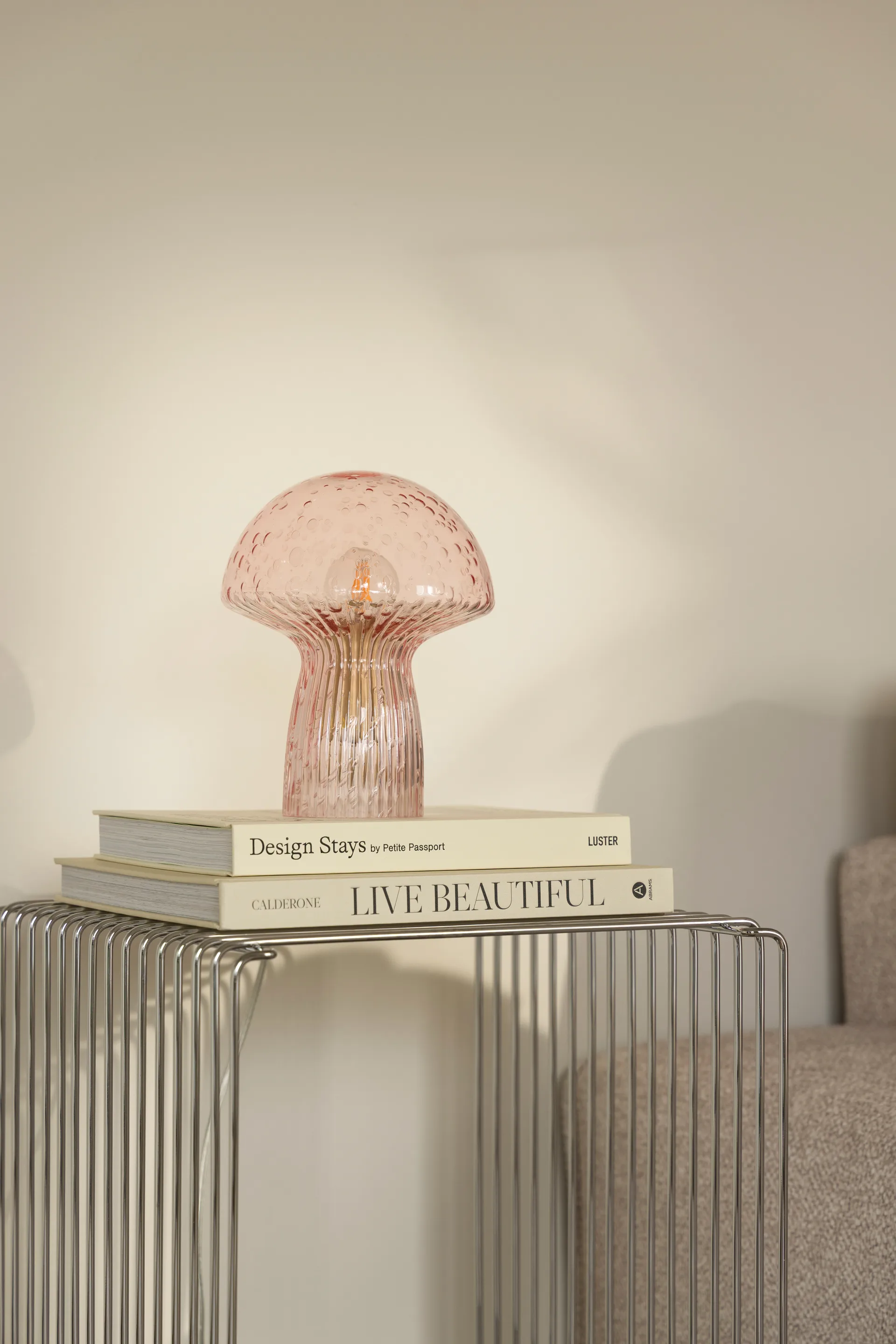 Fungo 台灯 特别版本 Pink, Ø16 cm, H:20 cm Globen Lighting