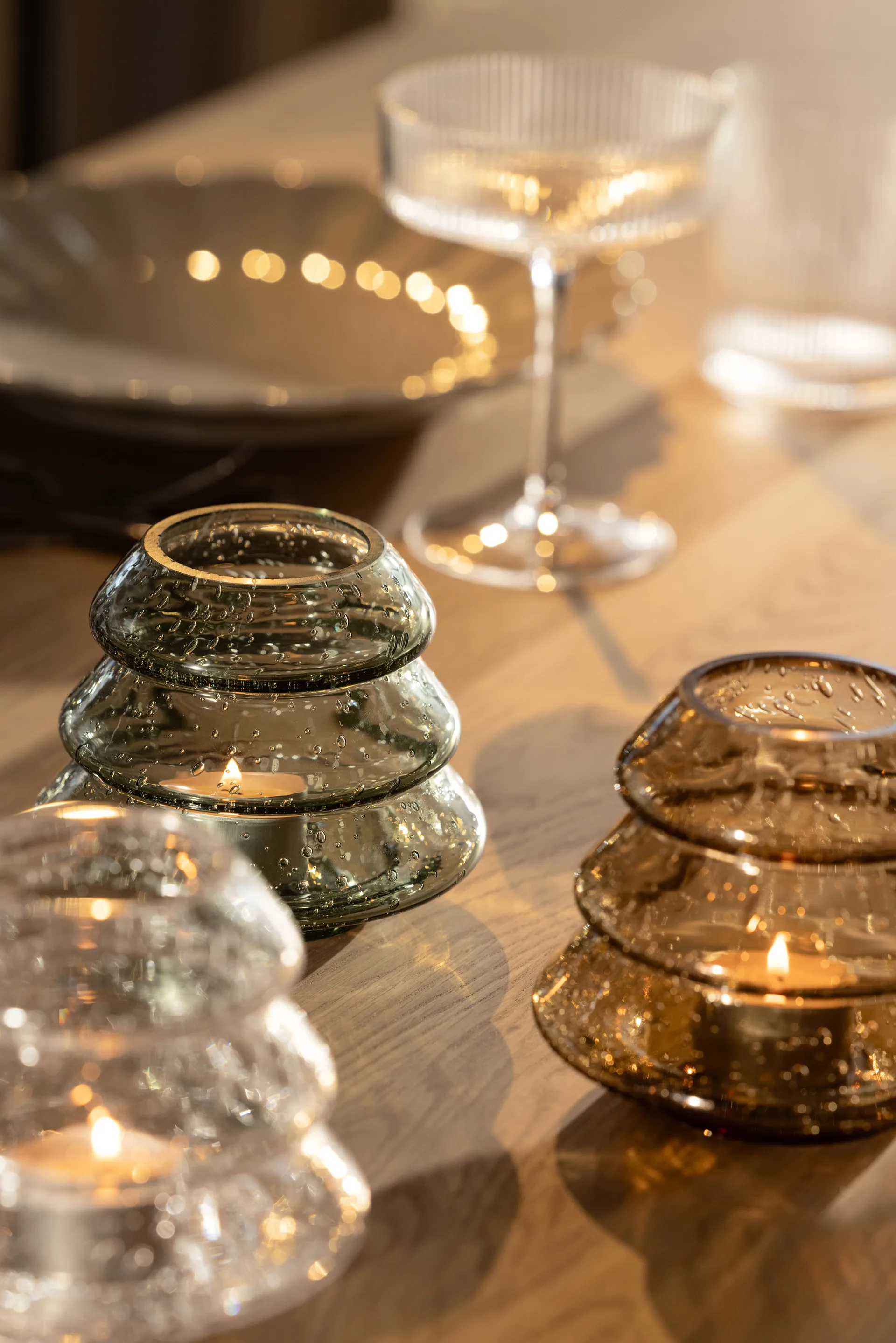 Gran 12 tealight holders, 绿色 Globen Lighting