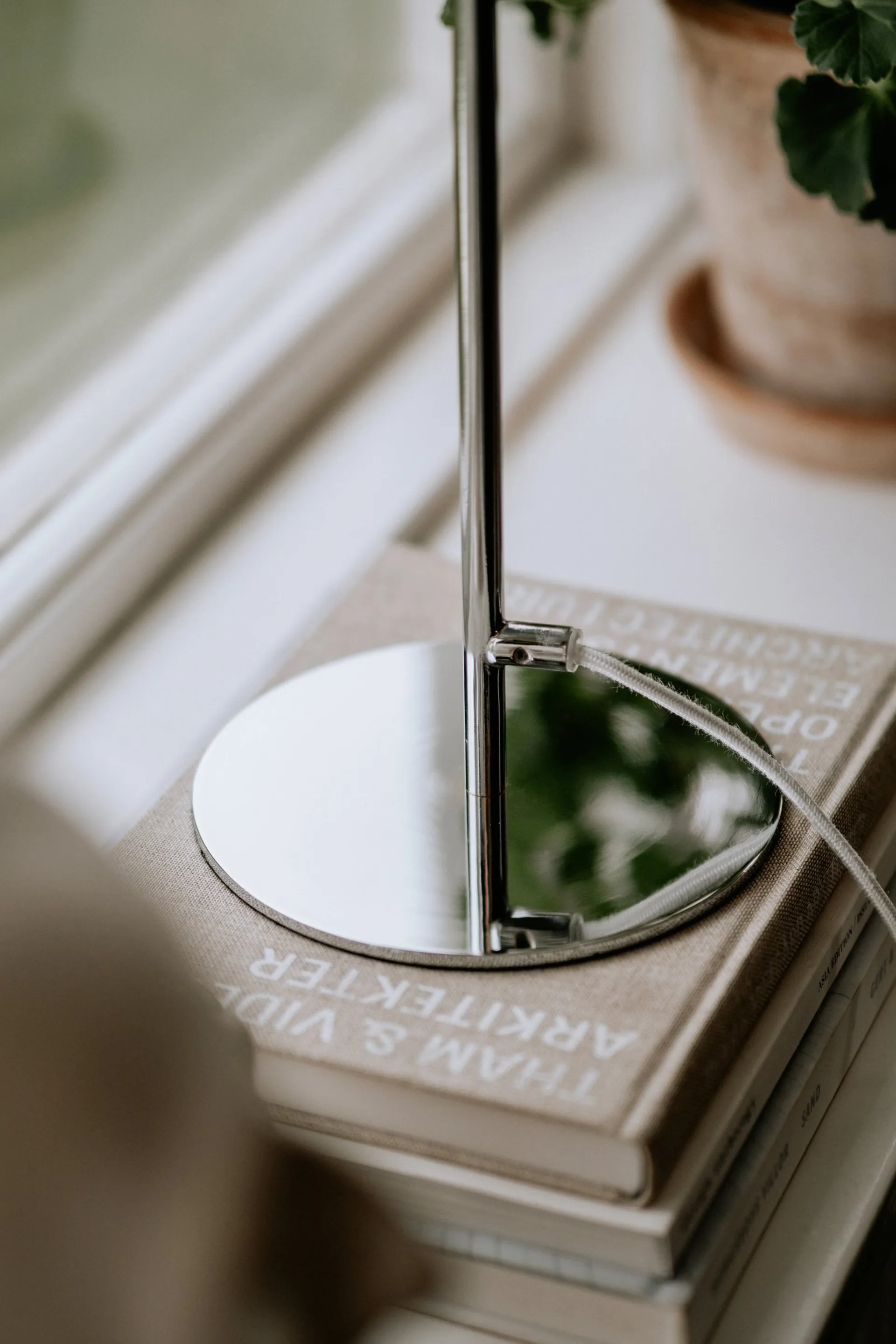 Icon 台灯 36 cm, Chrome Globen Lighting