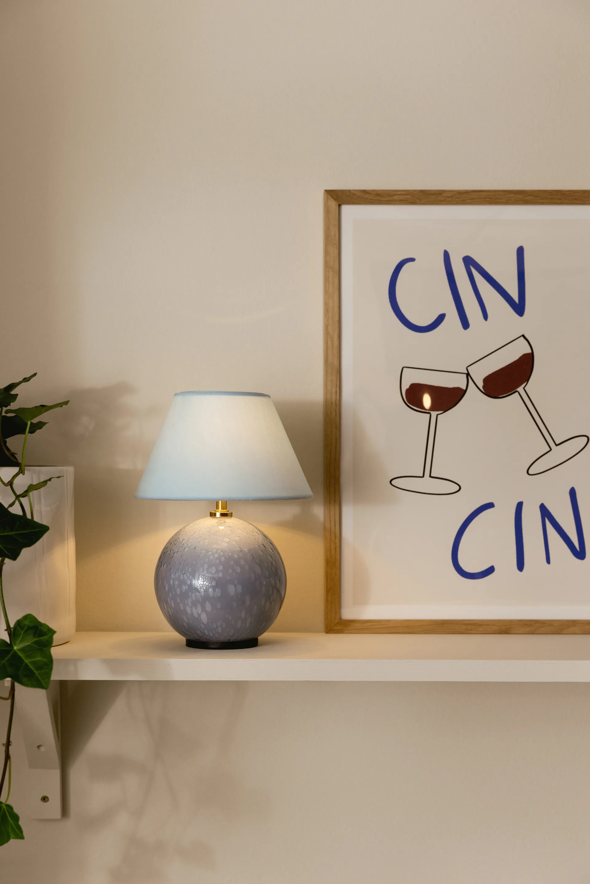 Iris 16 鸢尾系列 便携台灯, 鸽蓝色 Globen Lighting