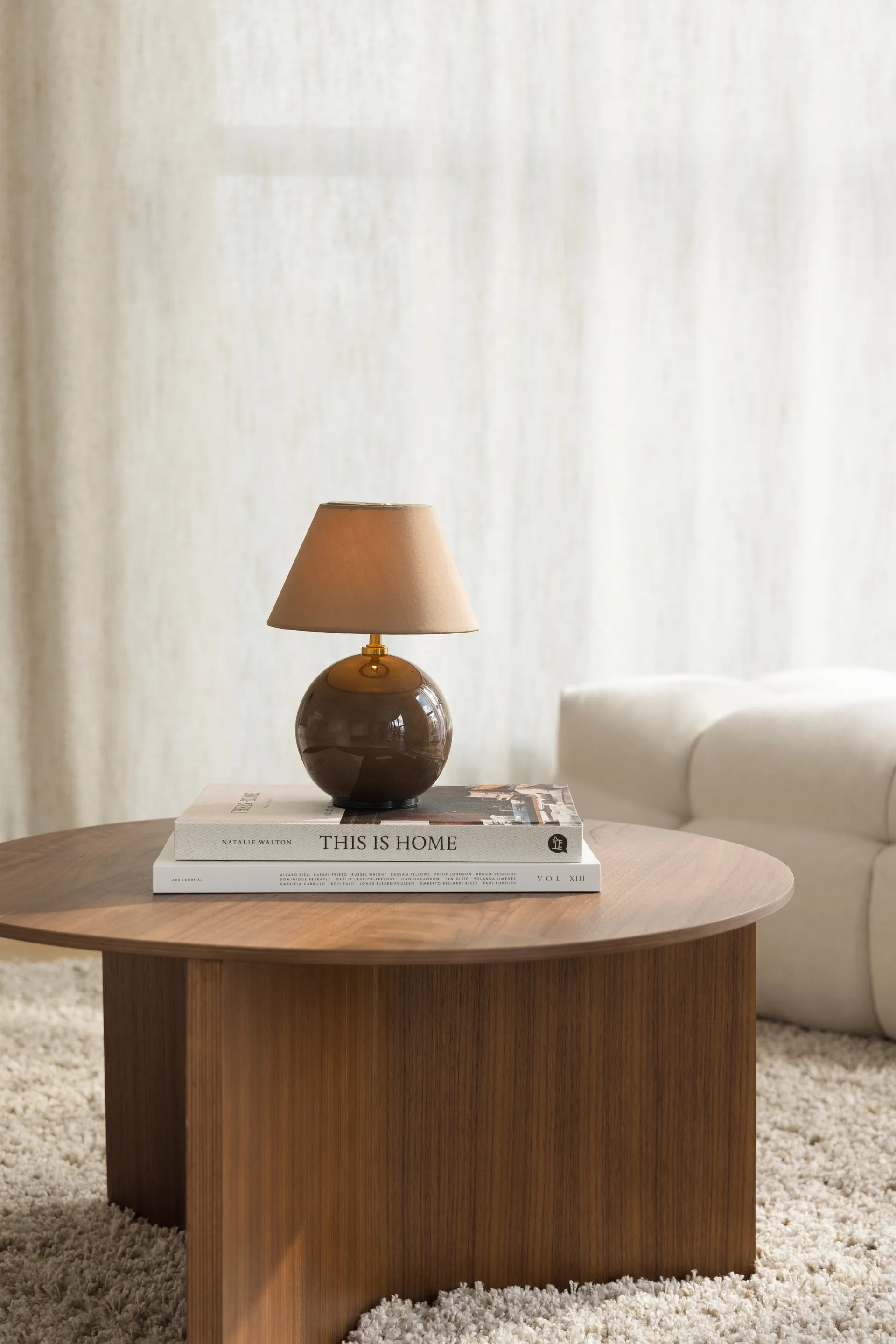 Iris 16 鸢尾系列 便携台灯, 摩卡色 Globen Lighting