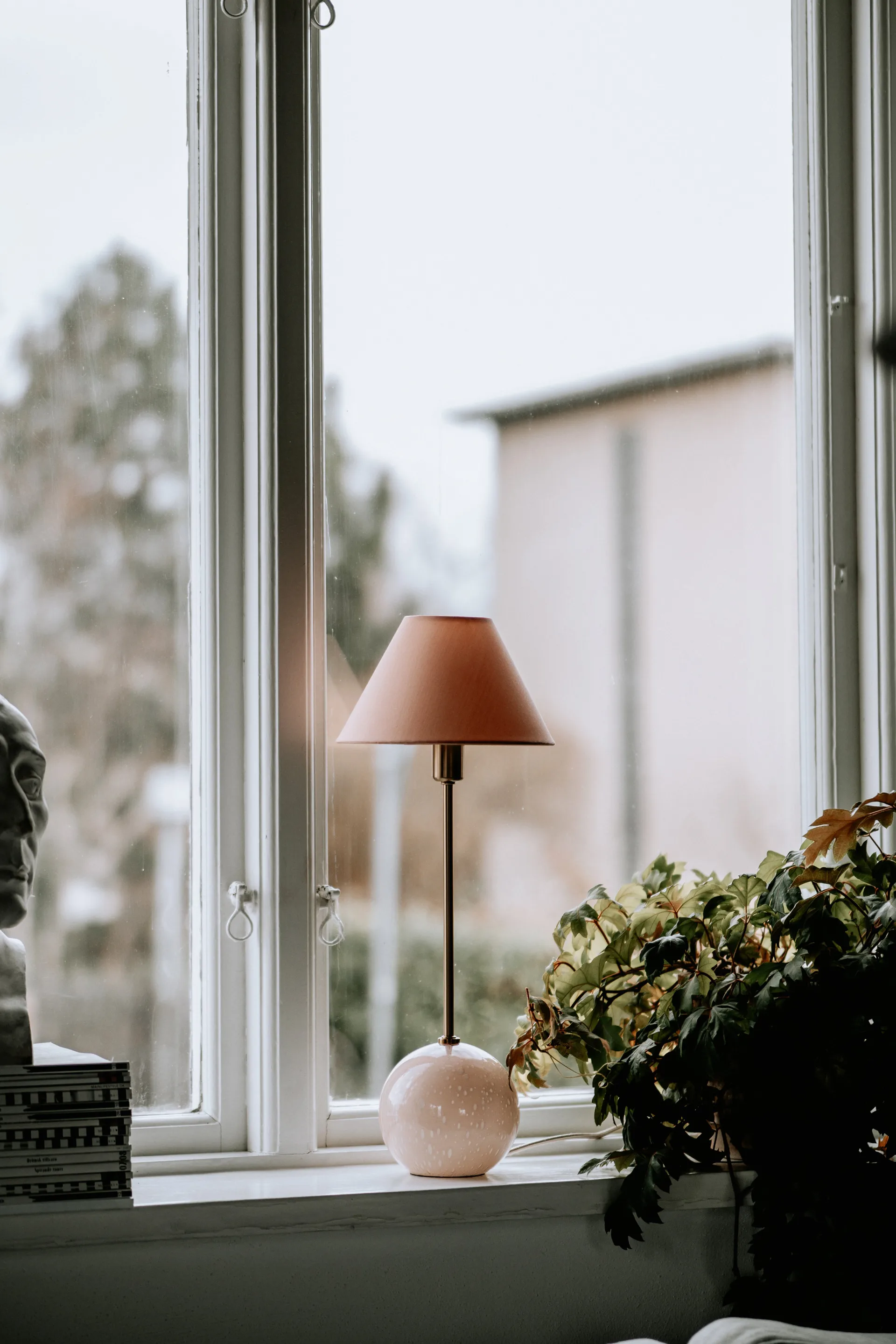 Iris 20 台灯, 桃粉色 Globen Lighting