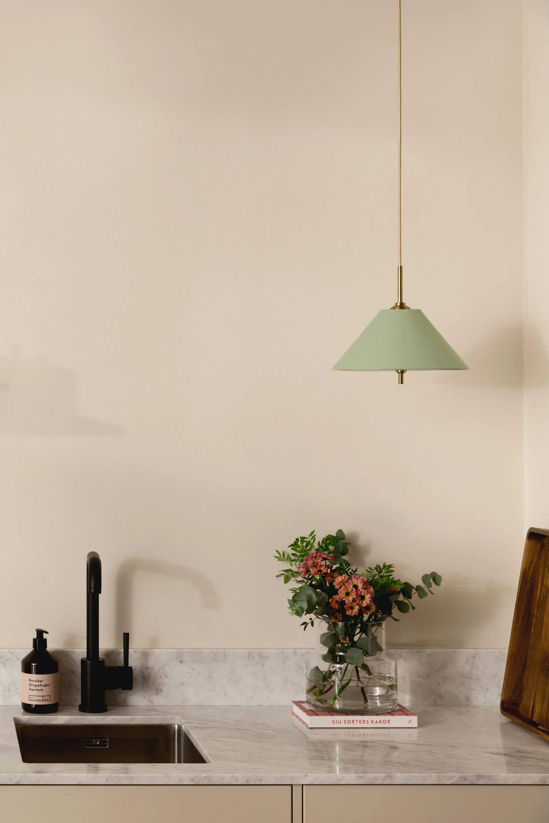 Iris 吊灯 25, 绿色 Globen Lighting