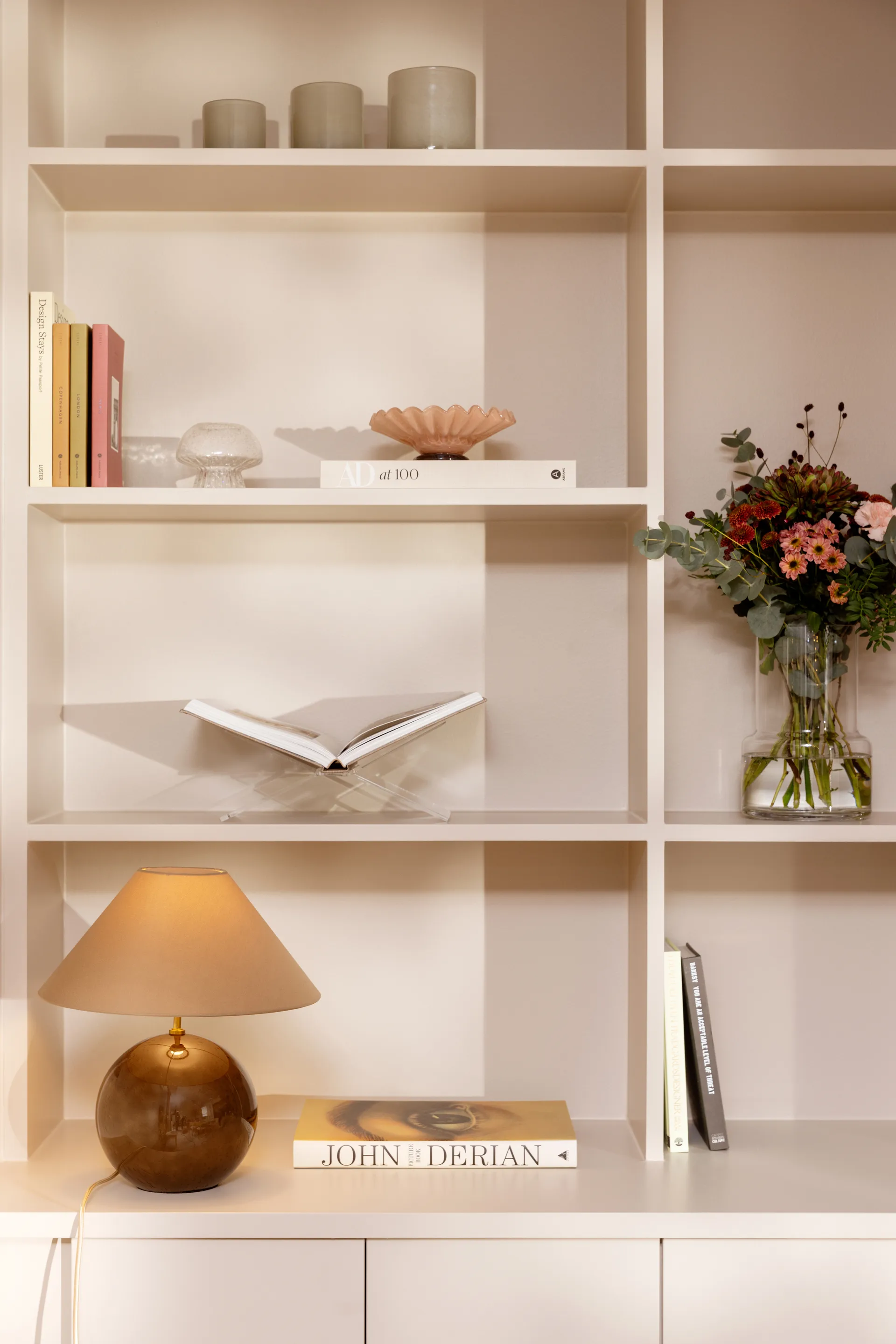 Iris 35 台灯 39 cm, Mocha Globen Lighting