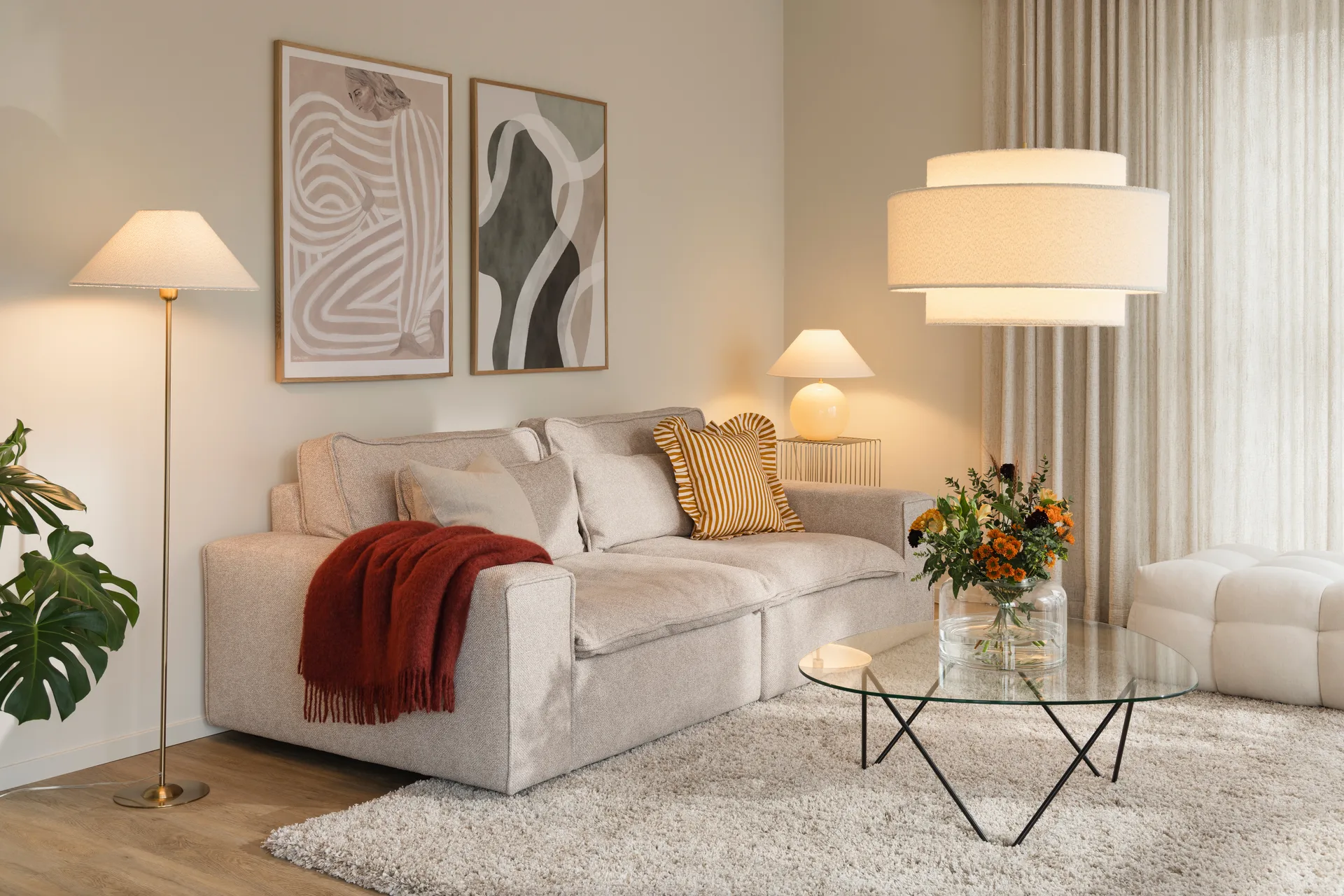 Iris 鸢尾系列 落地灯底座, 拉丝黄铜 Globen Lighting