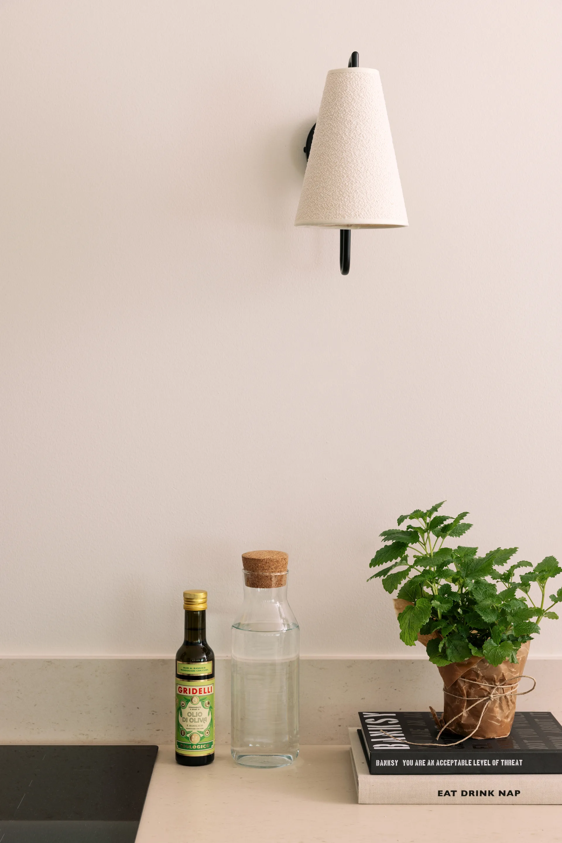 Lou 壁灯, 环形-白色-黑色 Globen Lighting