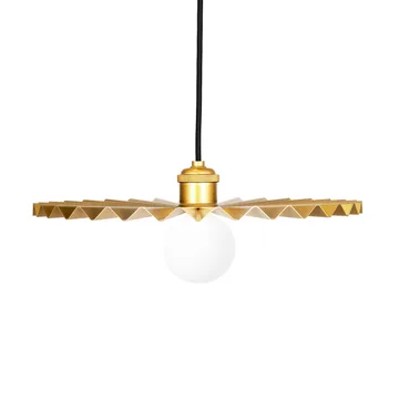 Omega 吊灯 50 cm - brushed brass - Globen Lighting