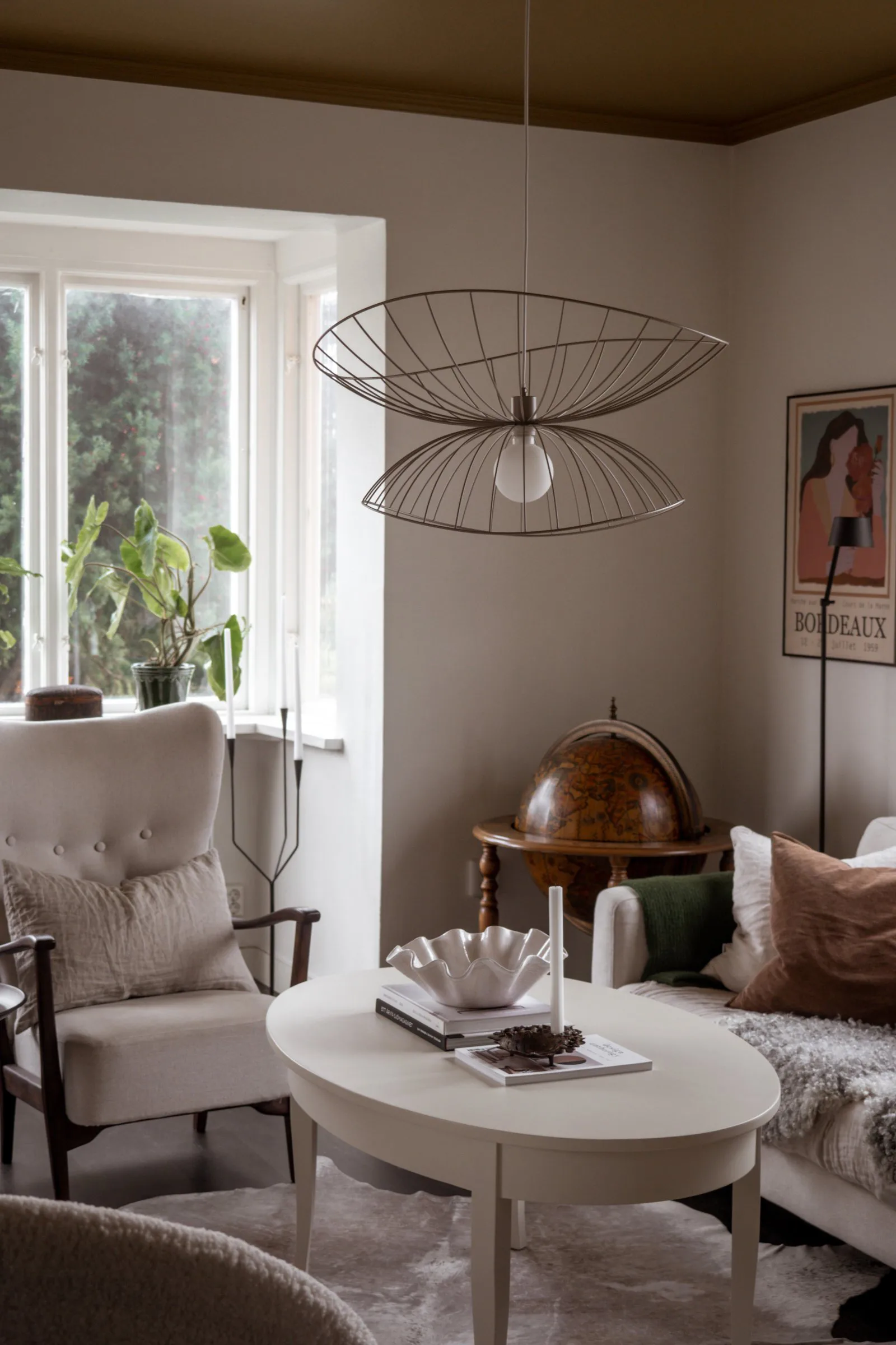 Ray 吊灯 Ø70 cm, 浅泥色 Globen Lighting