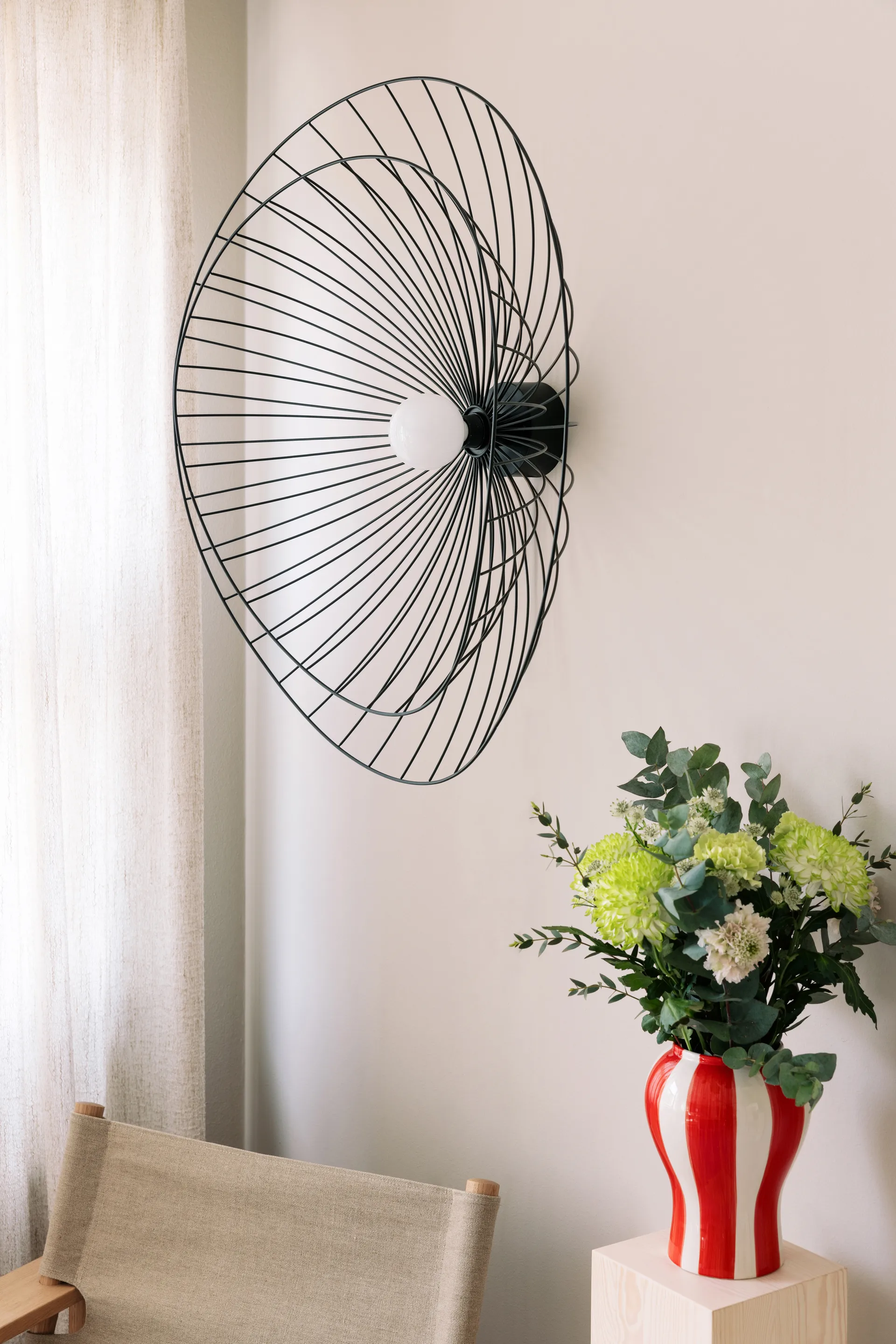 Ray吸顶灯 Ø85cm, 黑色 Globen Lighting