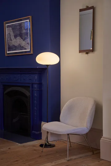 Stemlite落地灯 - 黑色铬色欧泊色玻璃，110cm - GUBI