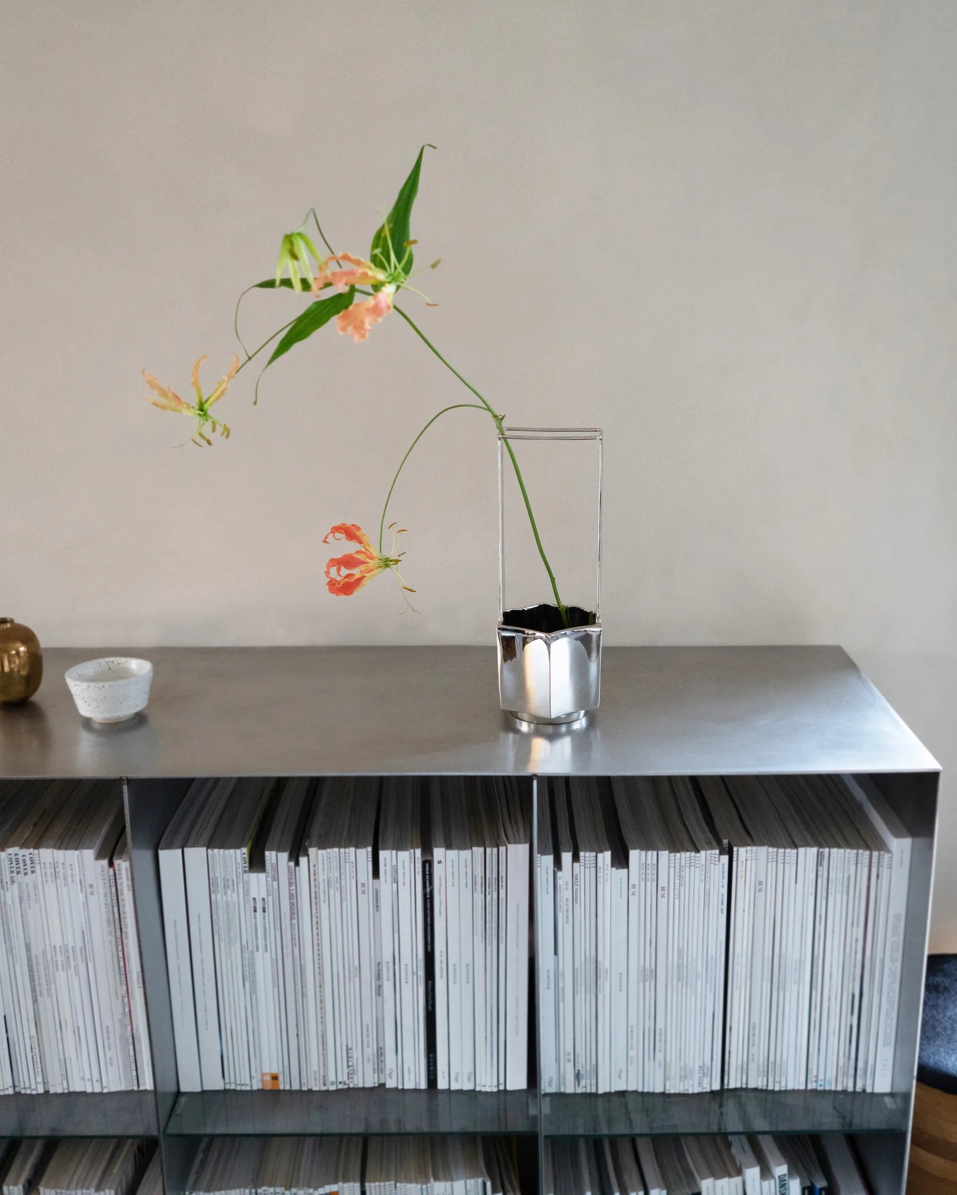 生花花瓶 30cm, 镍色 Hein Studio