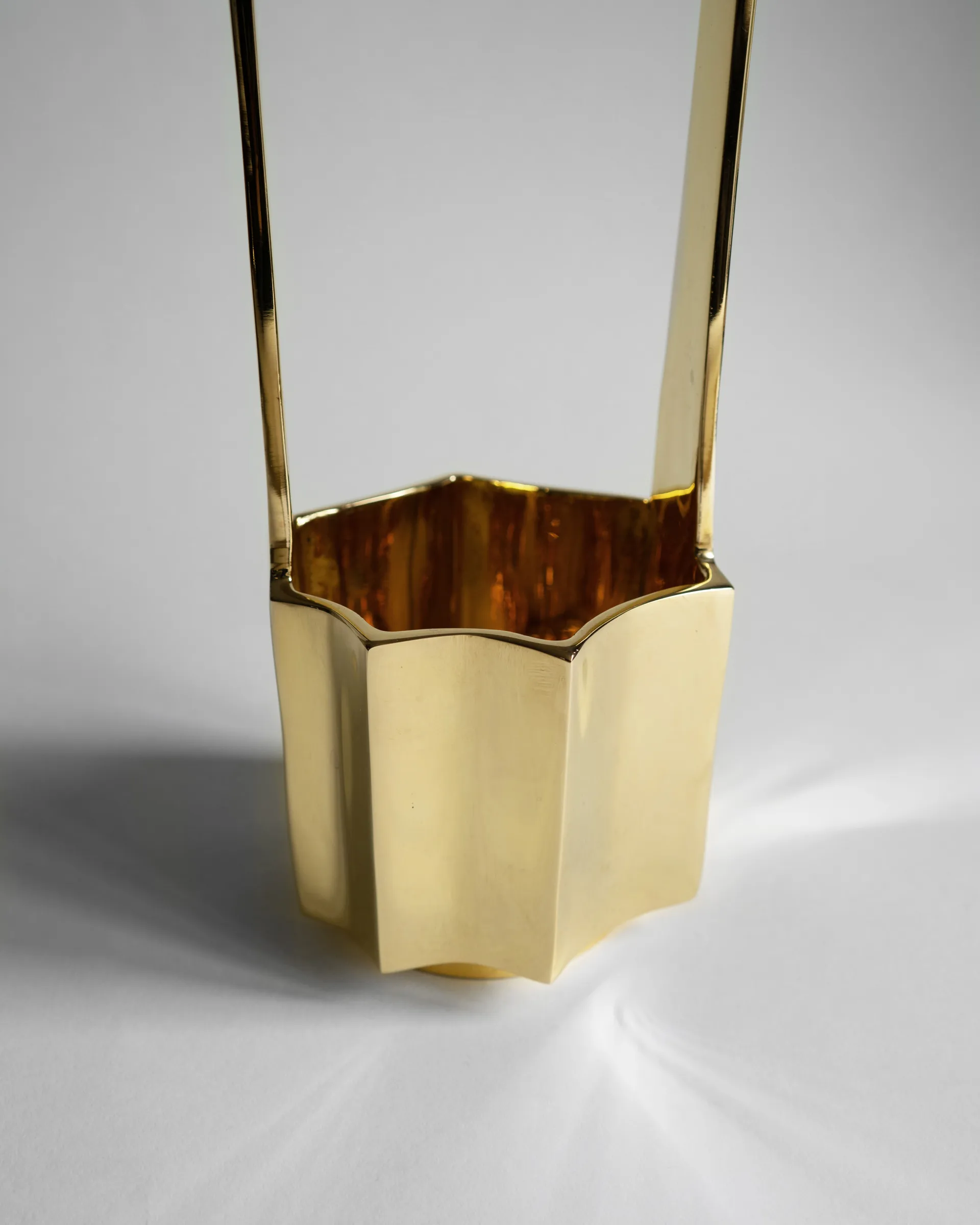 生花花瓶 30cm, 黄铜色 Hein Studio
