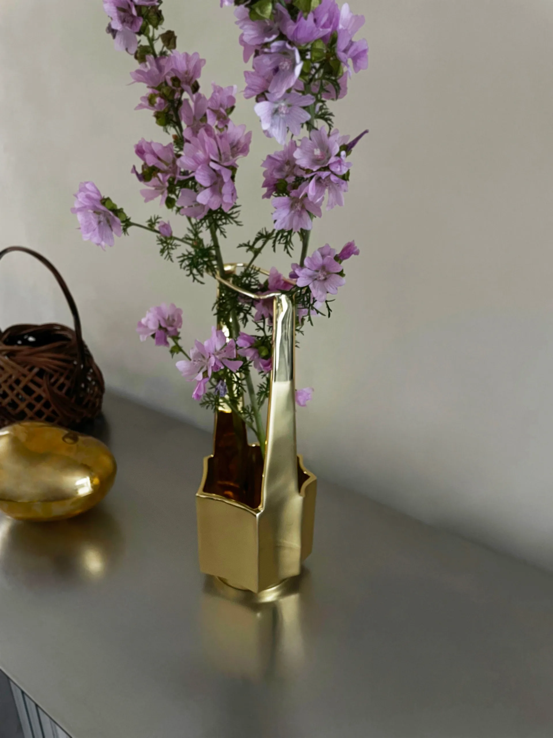 生花花瓶 30cm, 黄铜色 Hein Studio