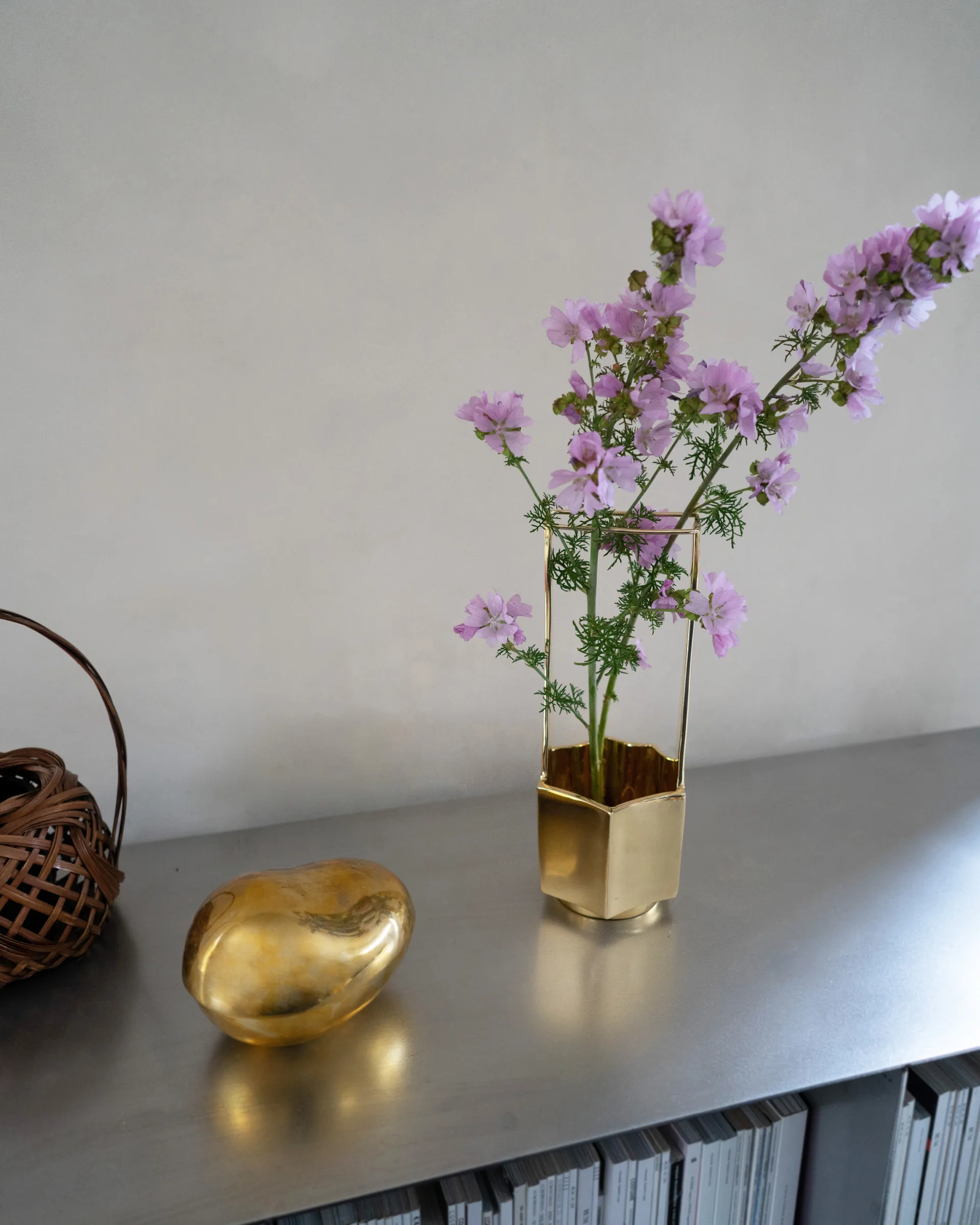 生花花瓶 30cm, 黄铜色 Hein Studio