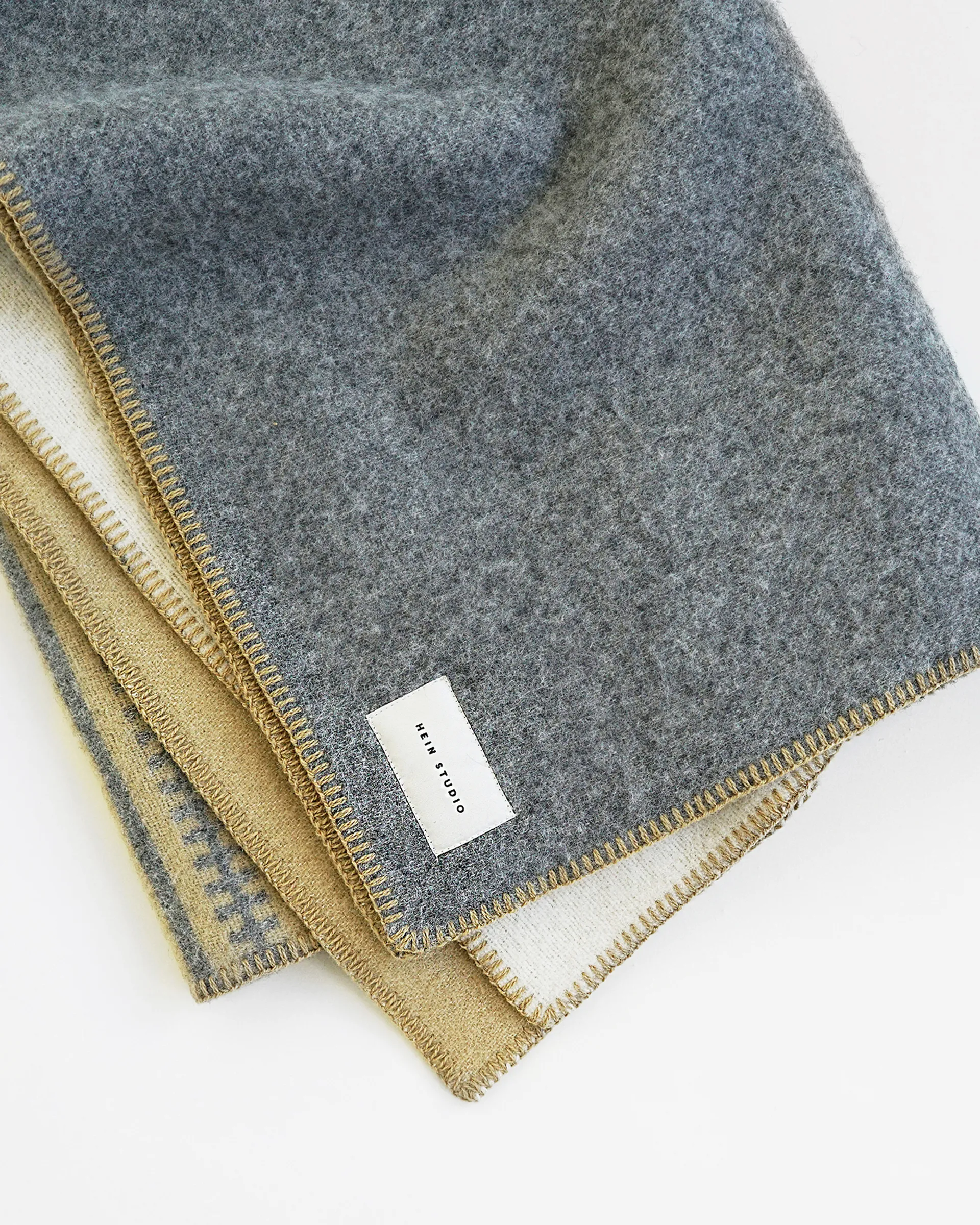 Aiyana 毯子 130x180 cm, No. 02 Hein Studio