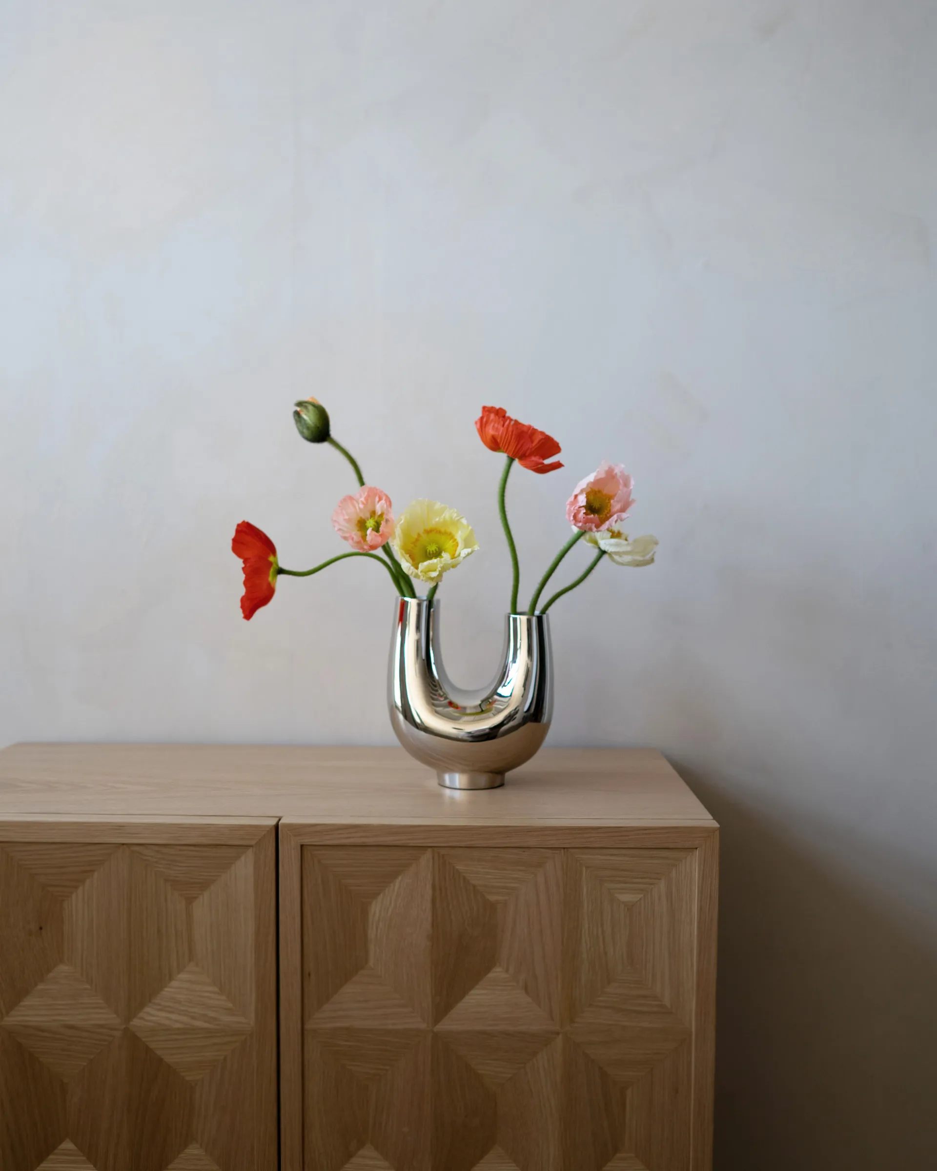 Kazumi 花瓶, Nickel Hein Studio