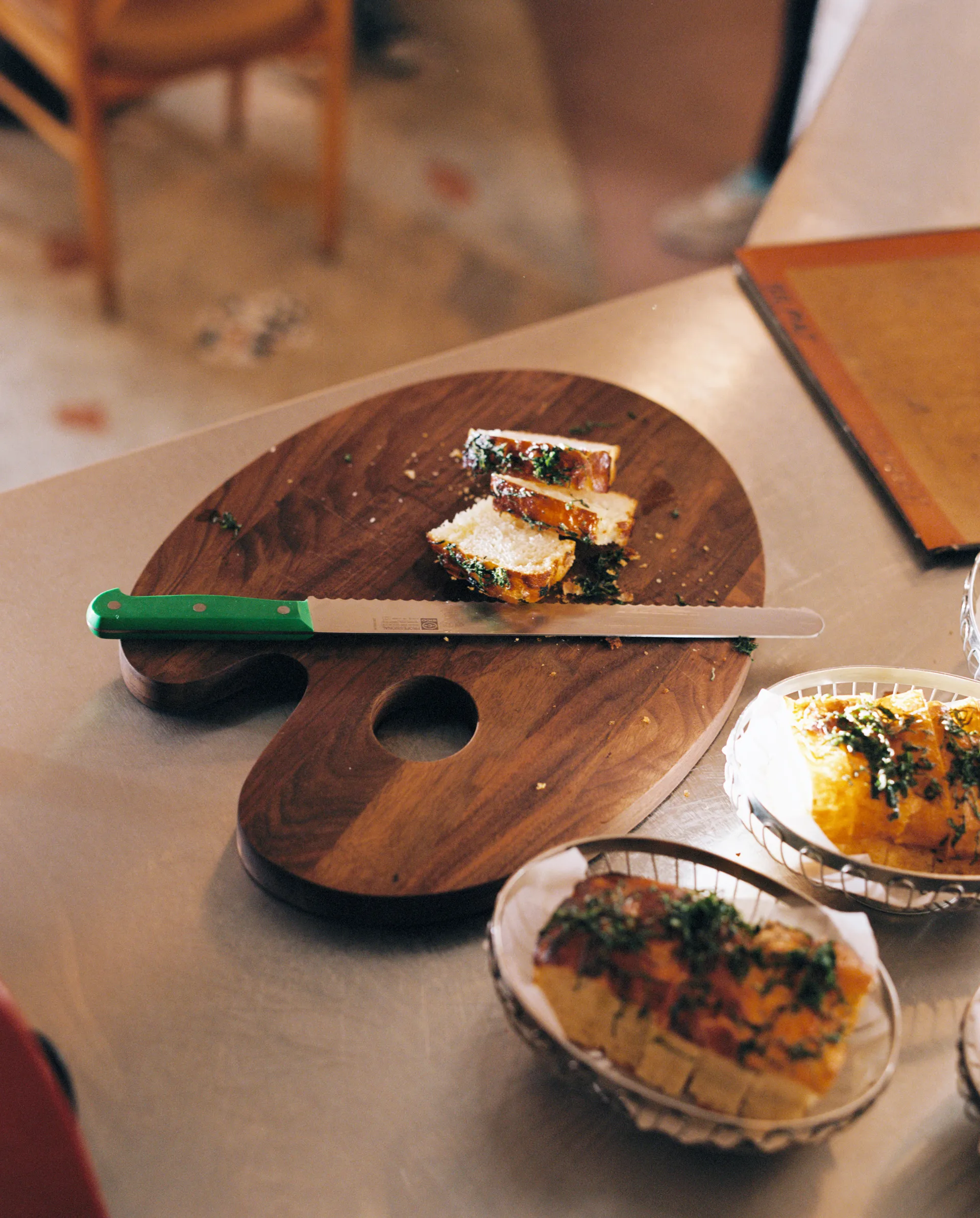 Palette 切菜板/砧板 小 24x34 cm, 核桃色 Hem