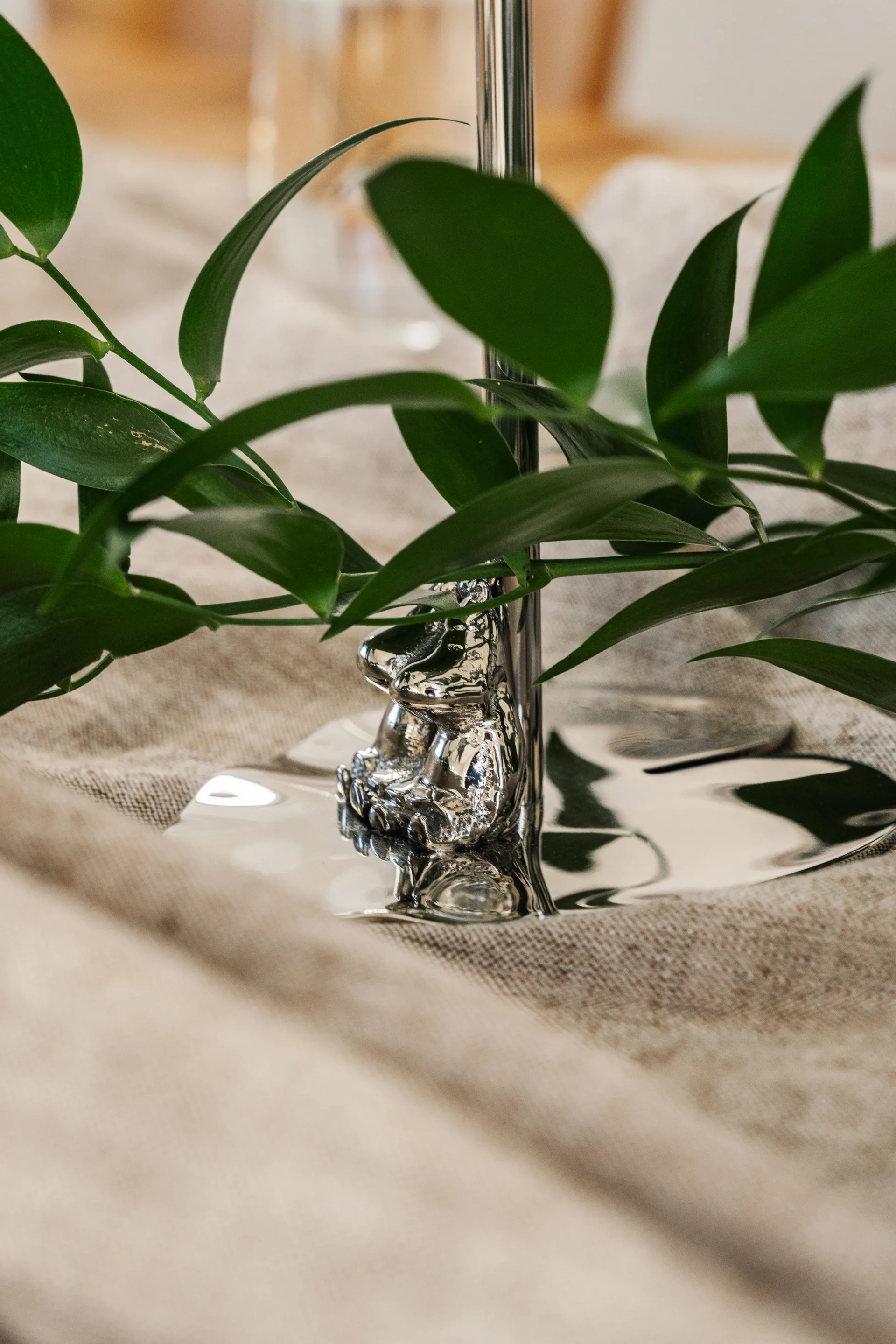 Hilke X Mumin 亚美 烛台, 镀镍黄铜 Hilke Collection