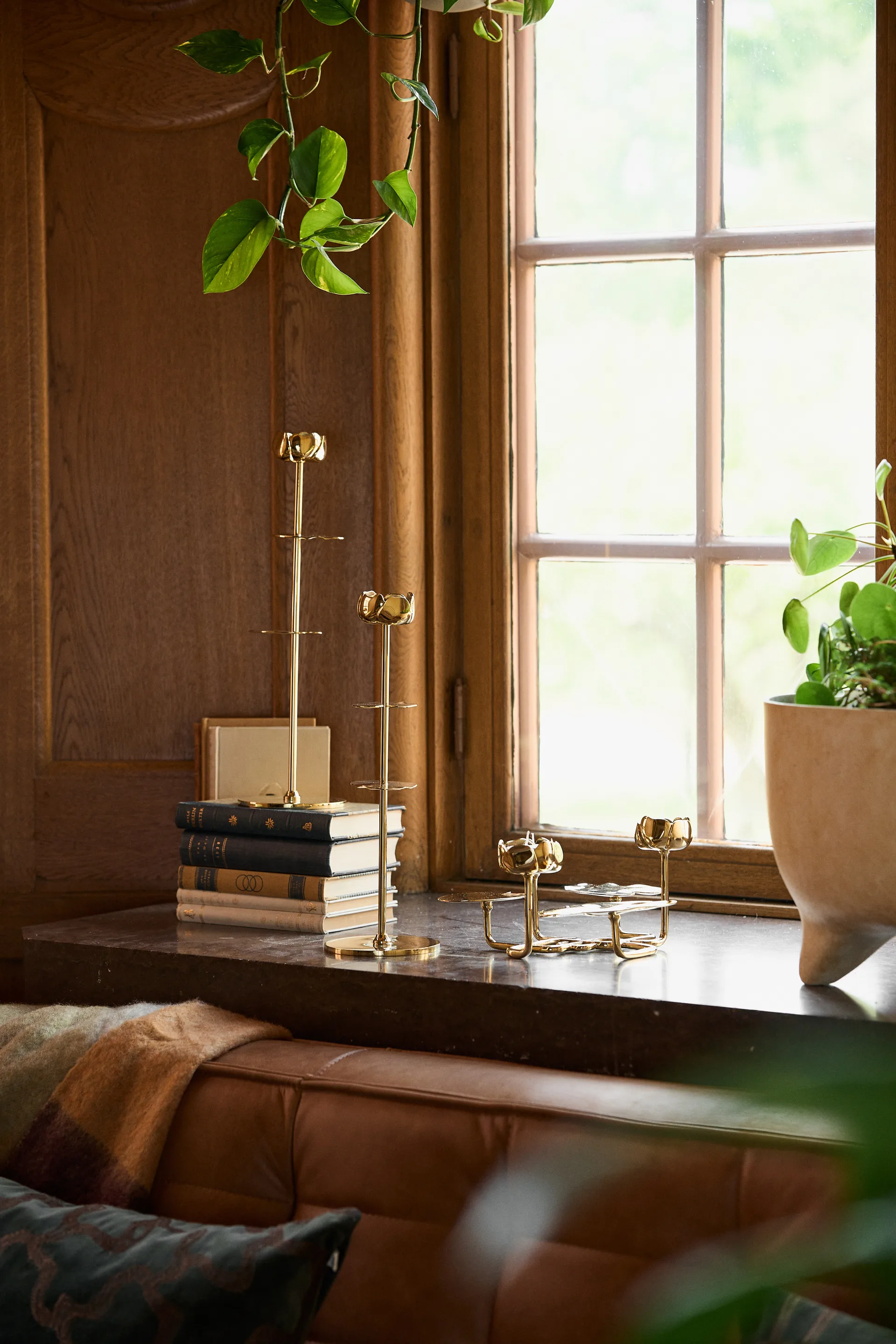 Ninfea Alta 烛台 35 cm, 黄铜 Hilke Collection