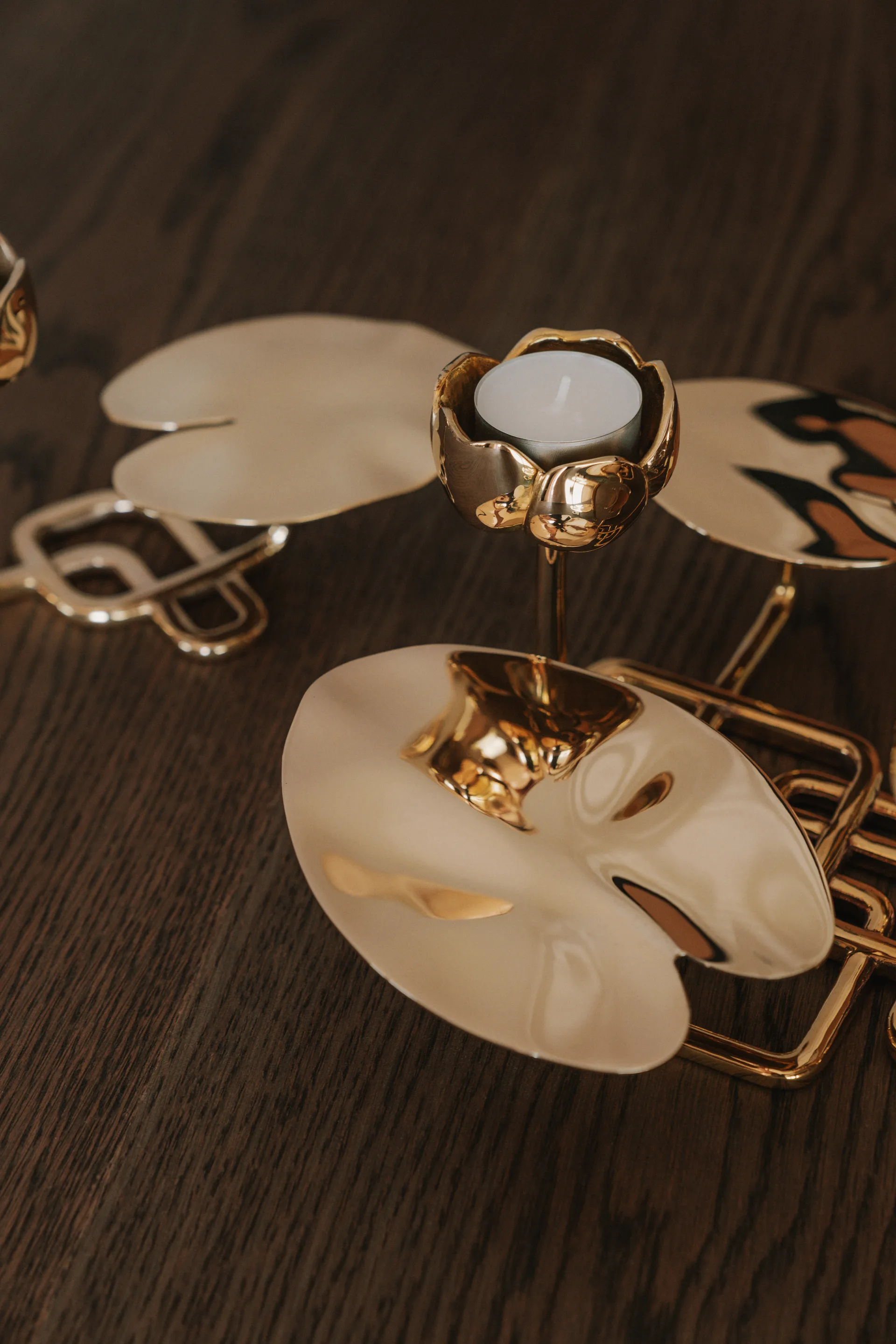 Ninfea grande 烛台, 黄铜 Hilke Collection