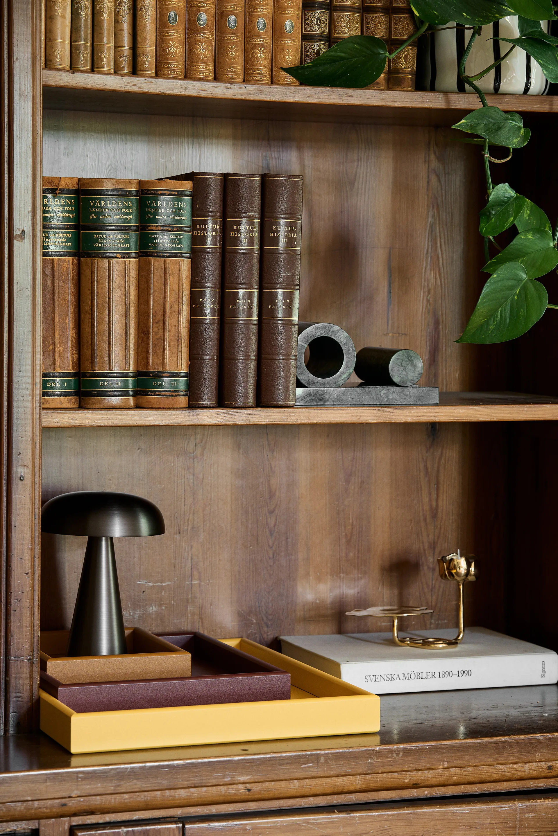 Ninfea No.1 烛台, 黄铜 Hilke Collection