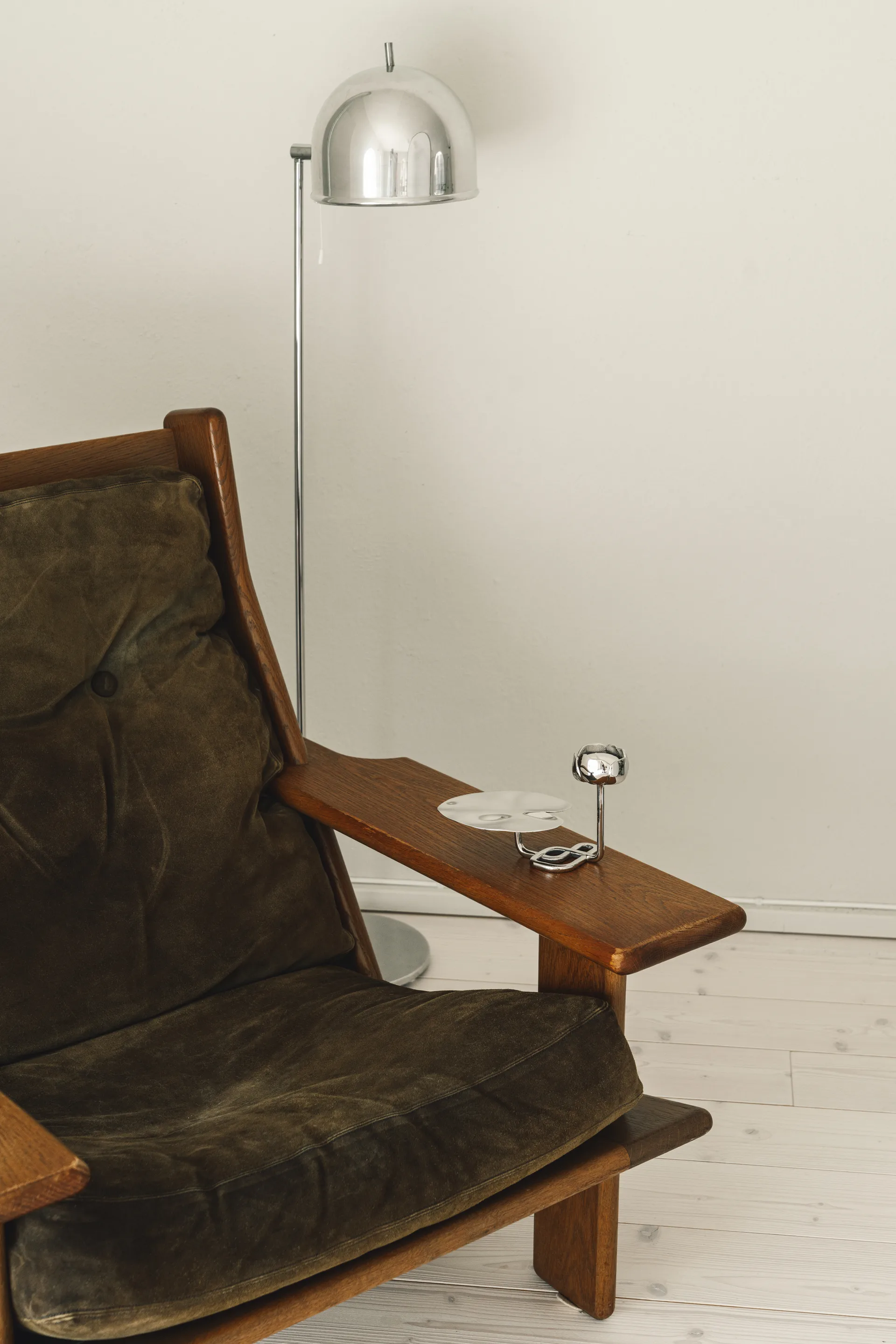 Ninfea No.2 烛台, 镍镀 黄铜 Hilke Collection