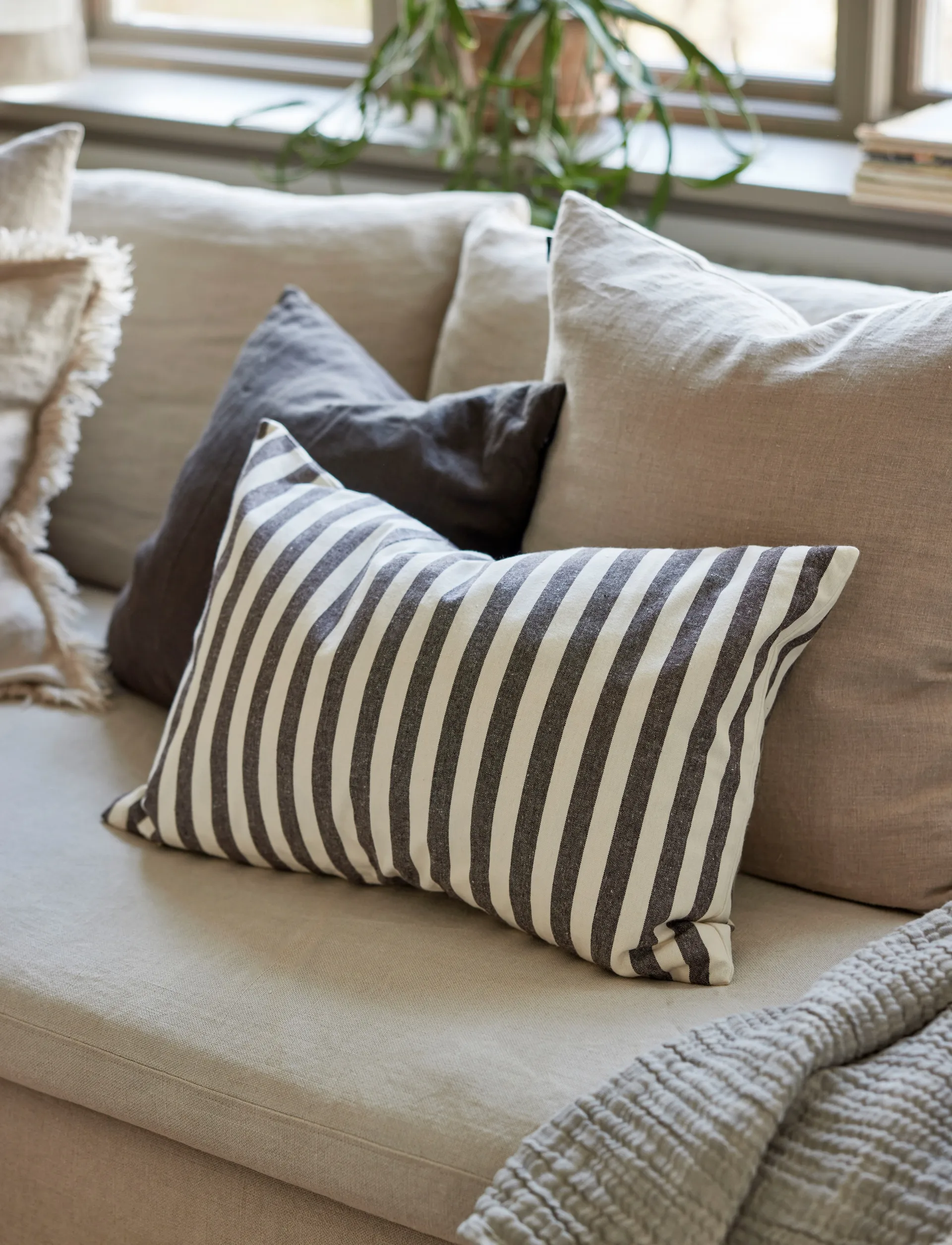 Bretagne 靠枕套, 巧克力色, 40x60 cm Himla