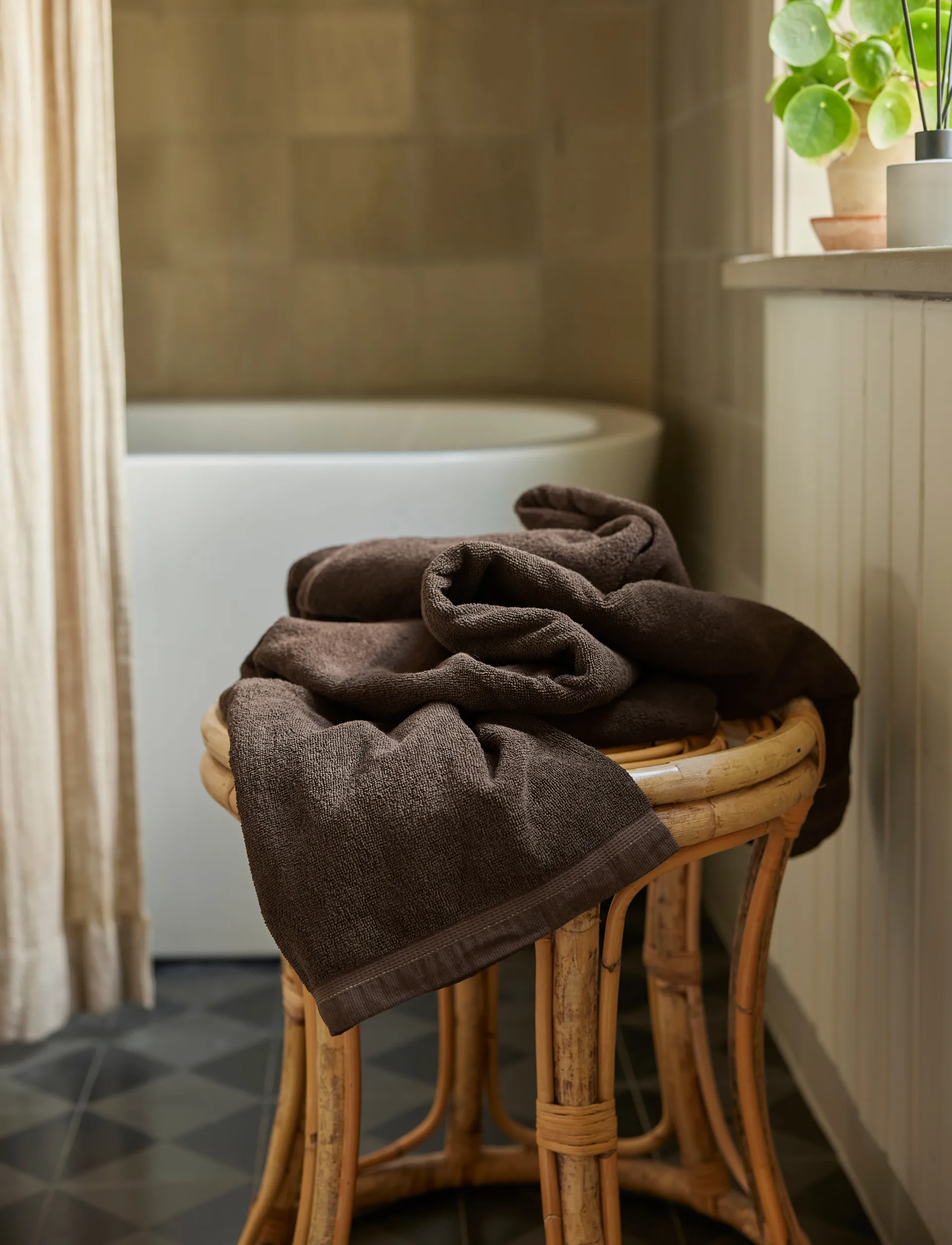 Lina 毛巾 chocolat, 100x150 cm Himla