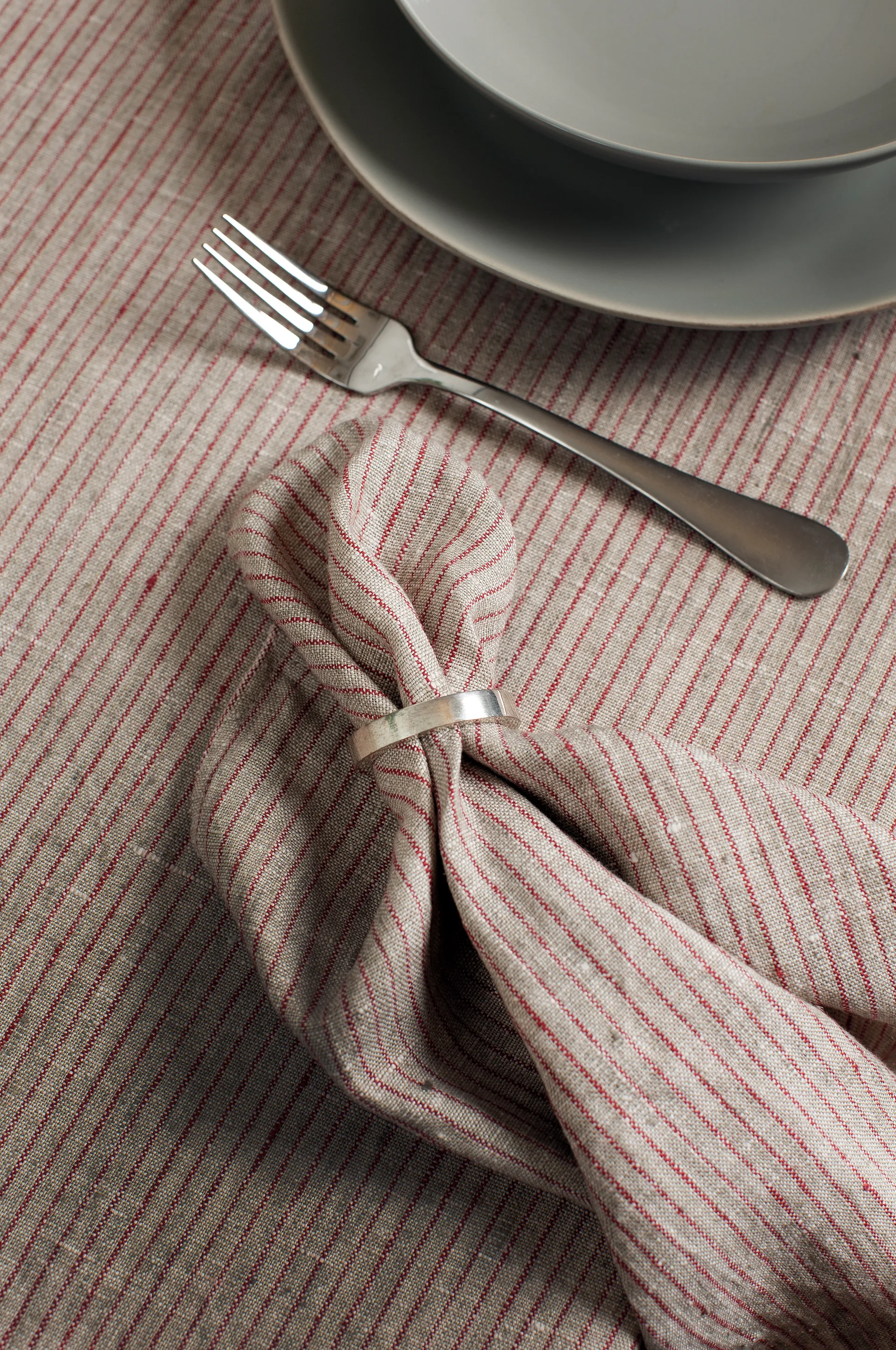 Linus 餐巾布 45x45 cm 四件套装, 红色-天然色 Himla