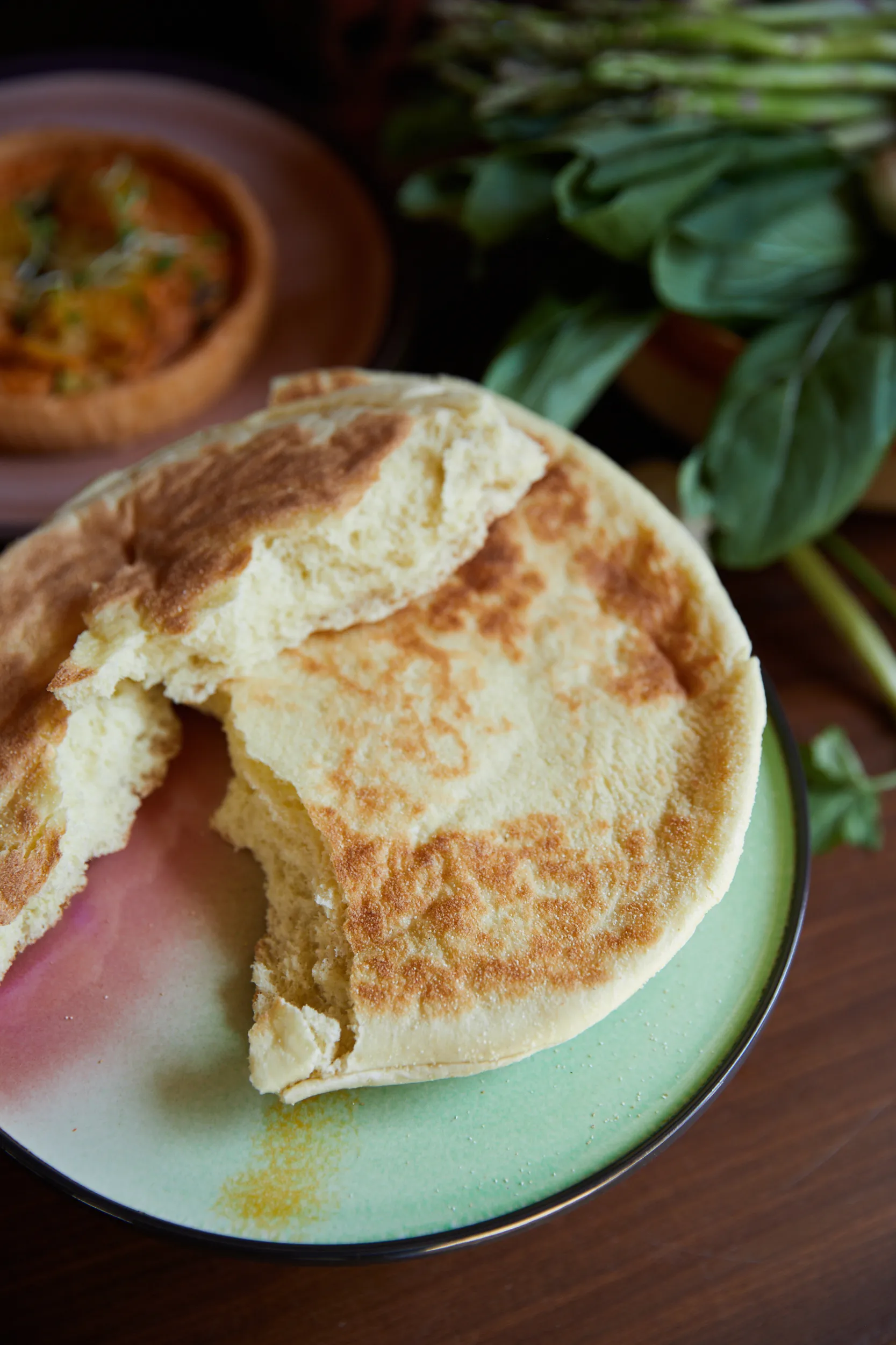 70's plateau cake stand M, Licorice HKliving