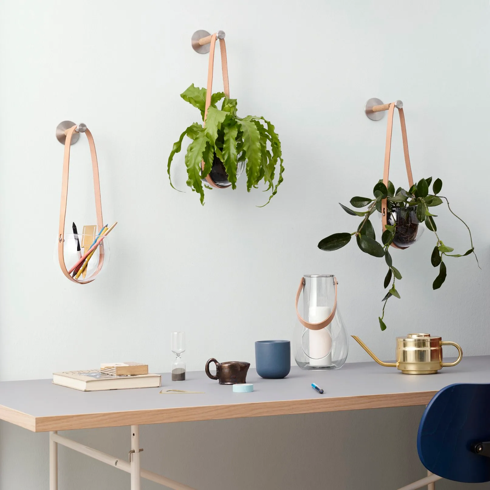 Design with light hook, 白色-棕色 Holmegaard