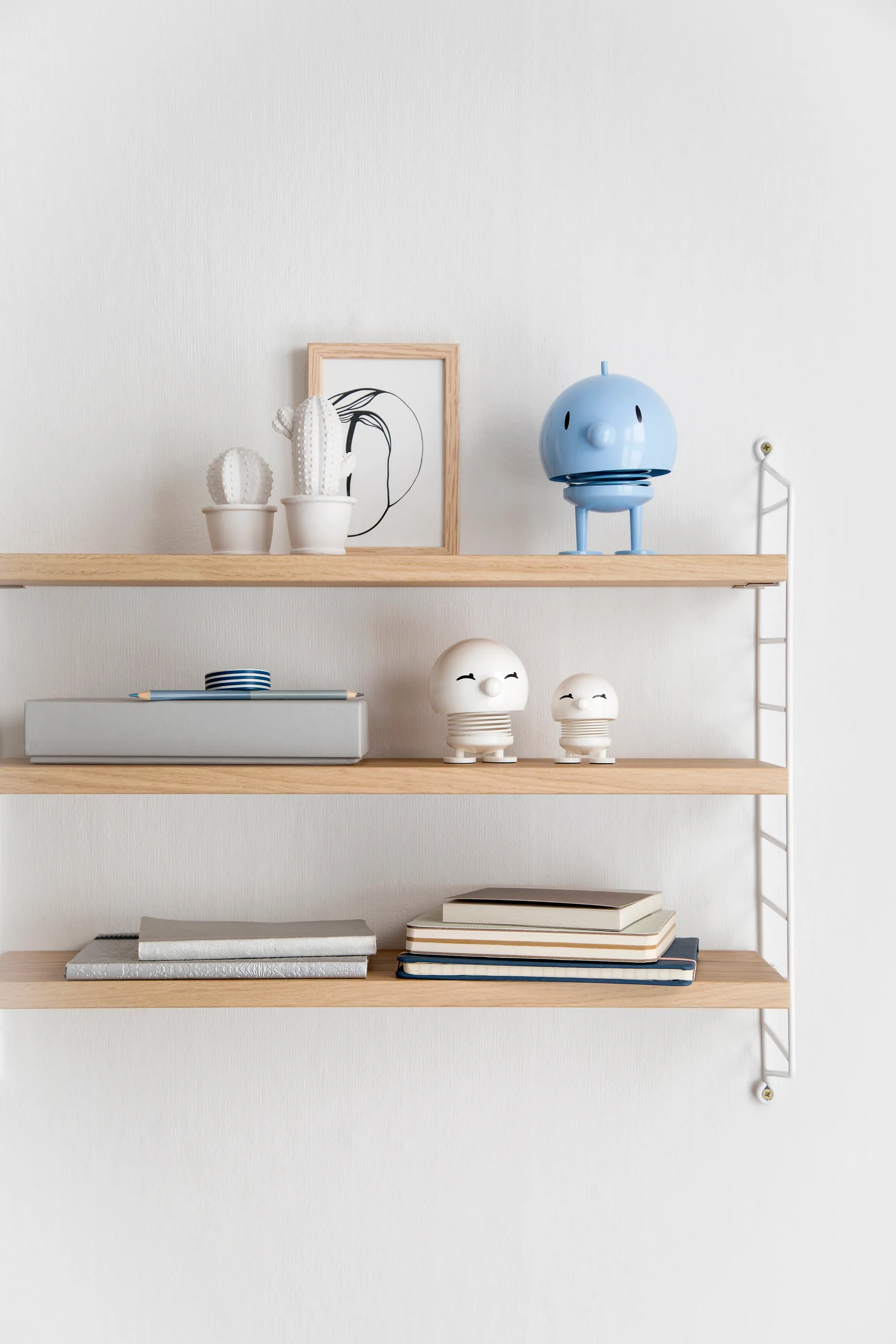 Hoptimist Bimble M figure, White Hoptimist