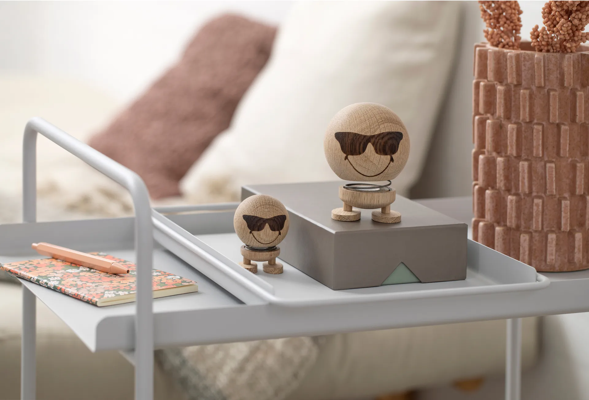 Hoptimist Smiley Cool M figure, Raw 自然木色 Hoptimist