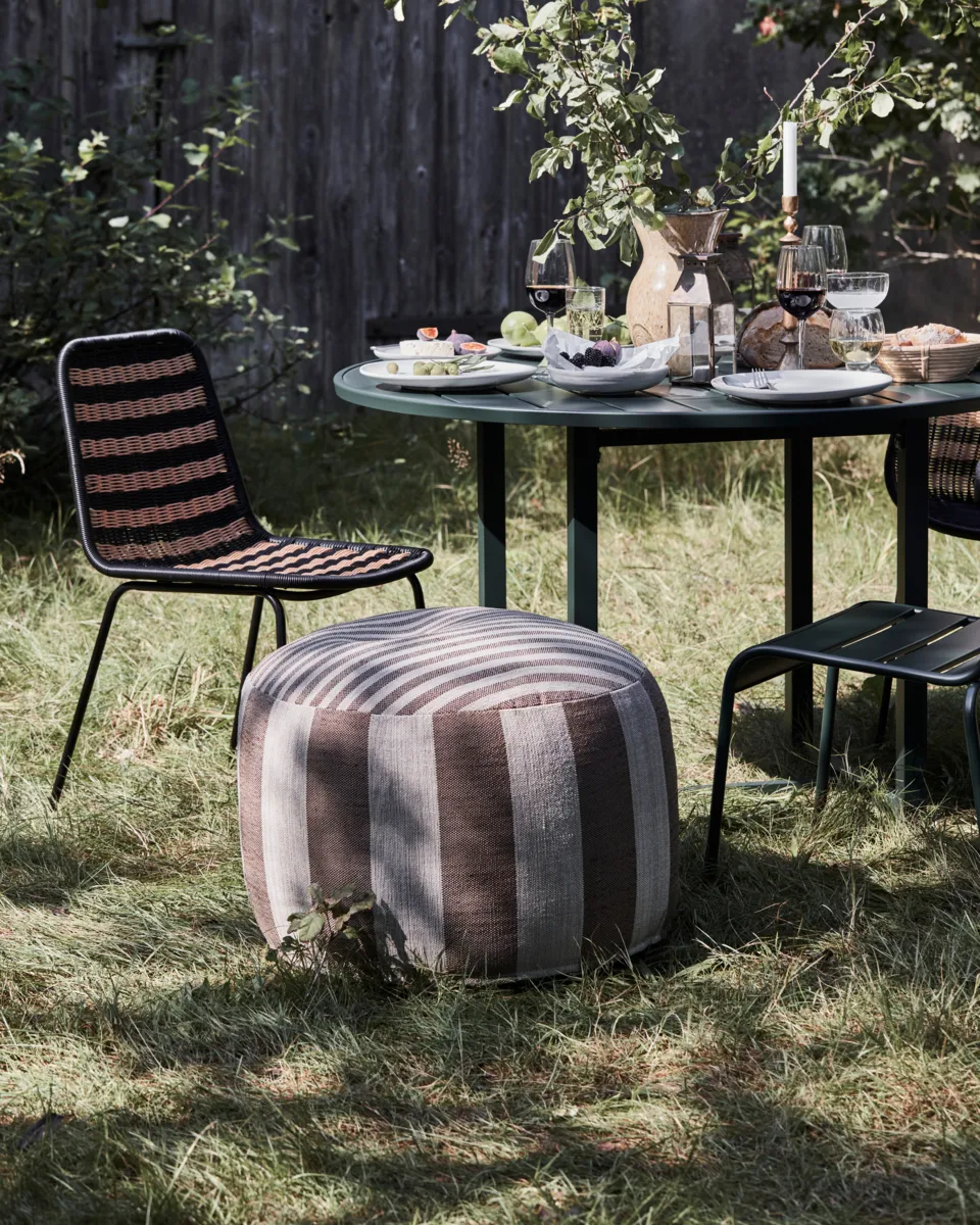 Alfo 坐垫凳 Ø60x40 cm, 褐色-白色 House Doctor