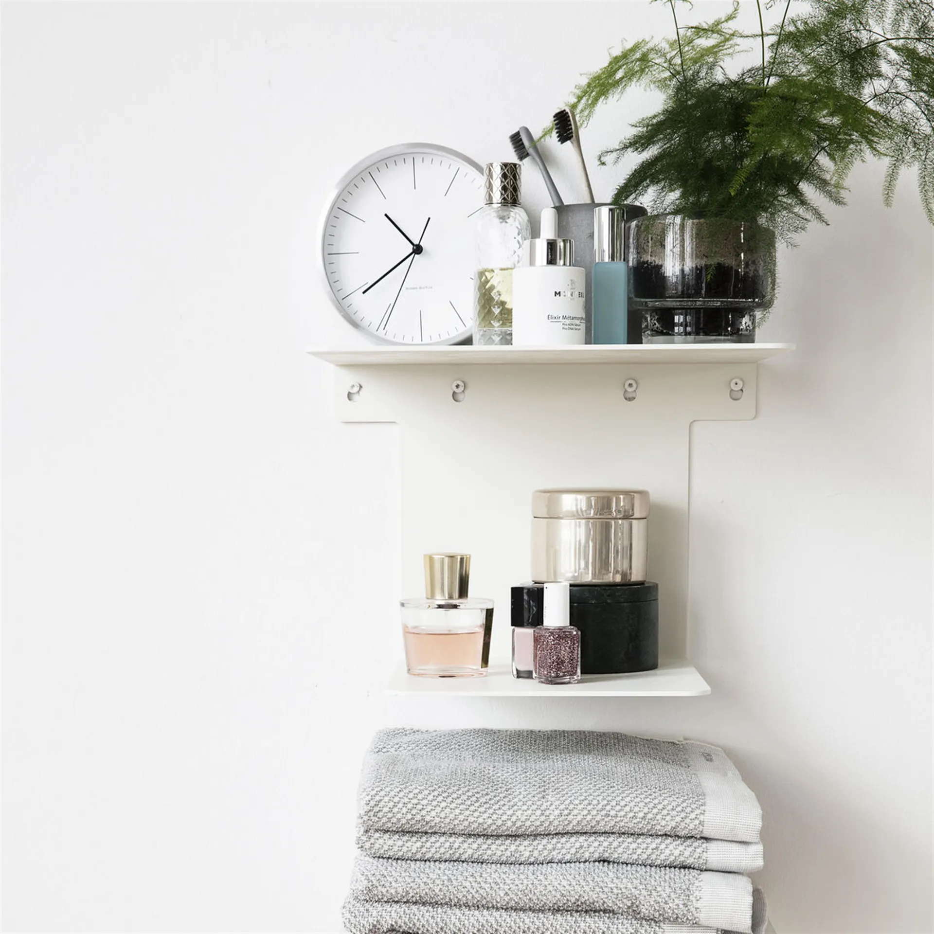 Hannah 桌子-top clock 15 cm, 银色 House Doctor